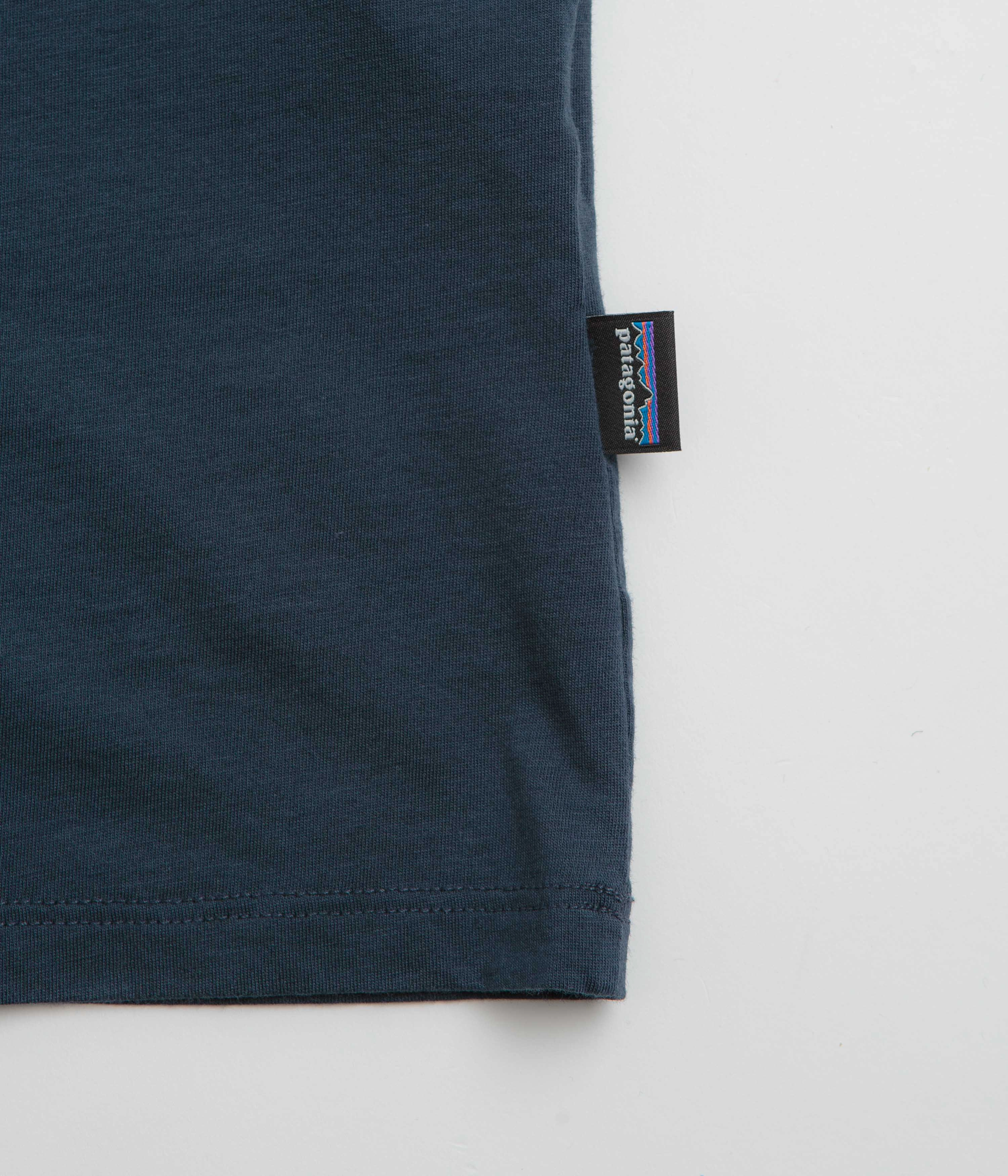 Patagonia Daily T-Shirt - New Navy Moisture wicking Outdoor Ready