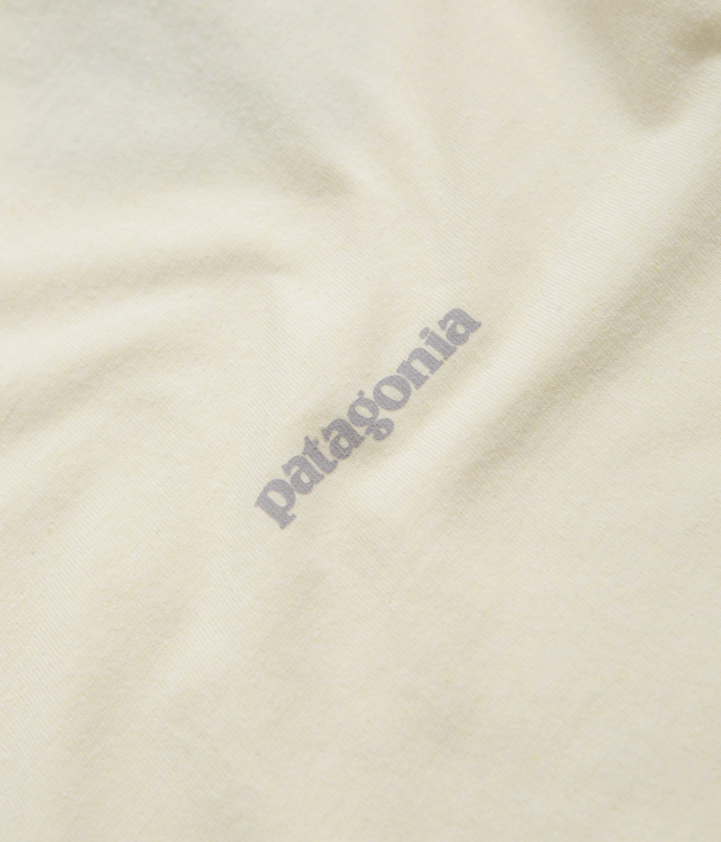 Patagonia Fitz Roy Icon Responsibili-Tee T-Shirt - Birch White EthicalProduction Comfortable And Versatile