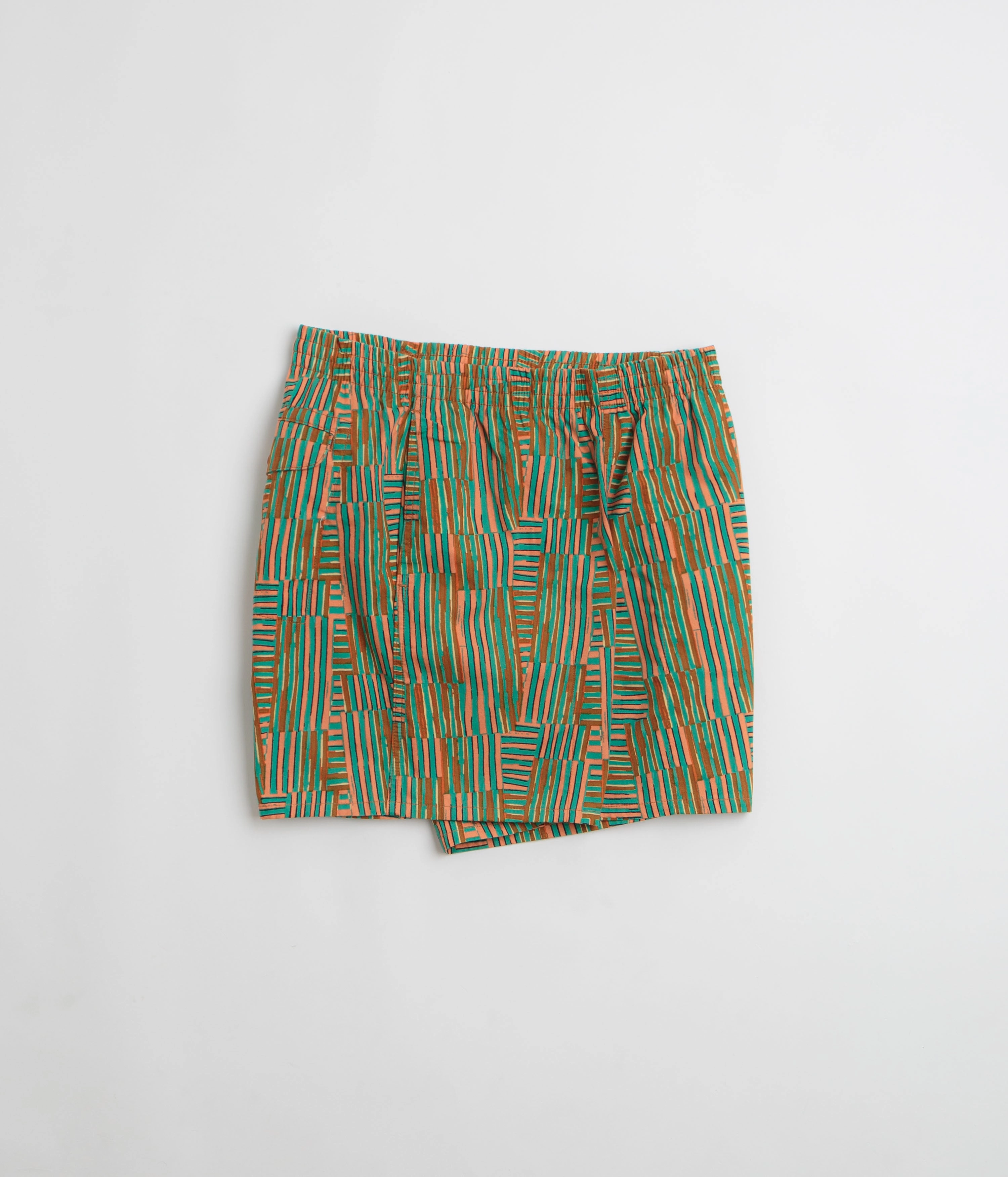 Patagonia Funhoggers Shorts - Quilty Fitz: Heartleaf Green Seamless Integration