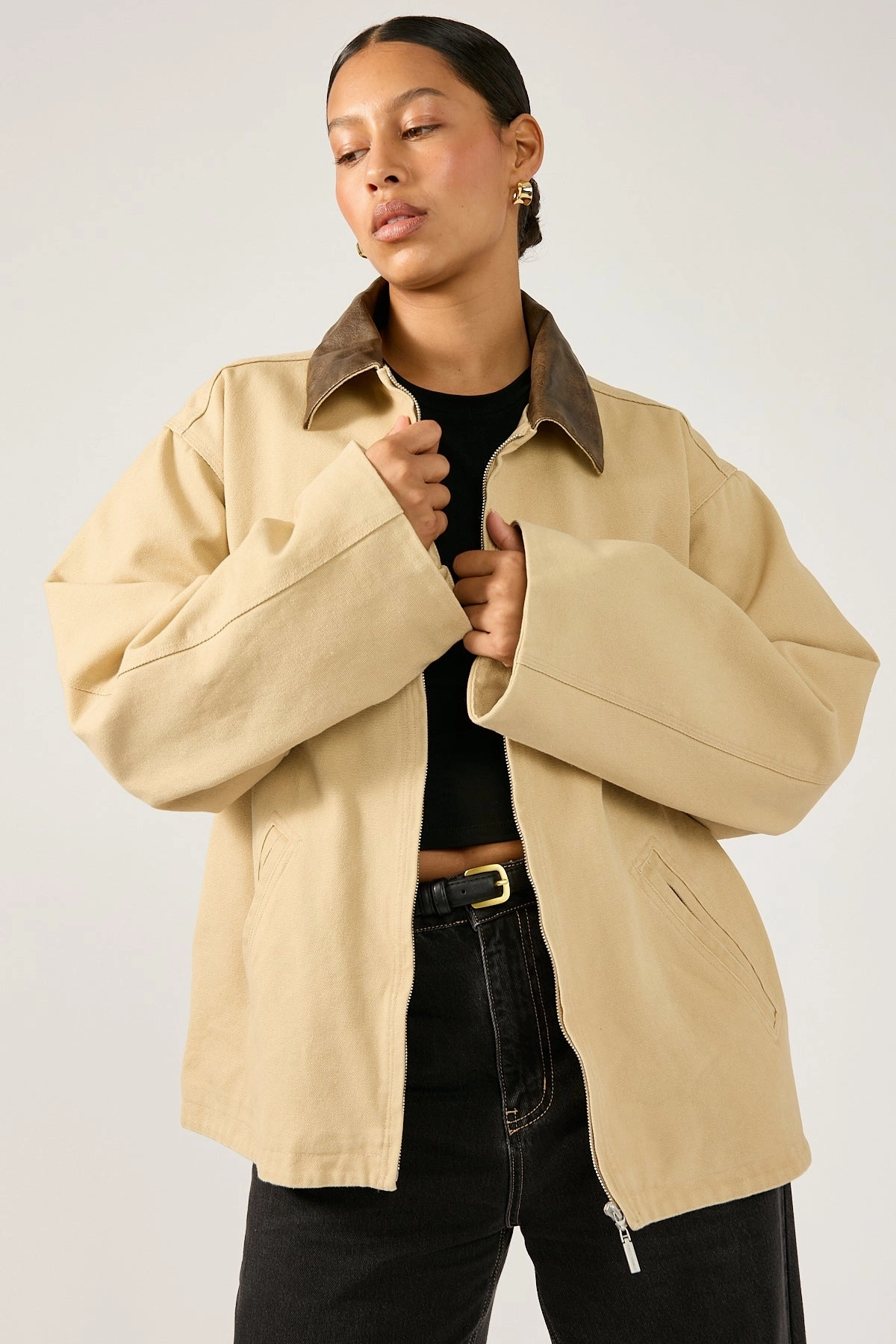 PFC Free Treatment nylon blend Perfect Stranger Barn Contrast Collar Jacket Stone