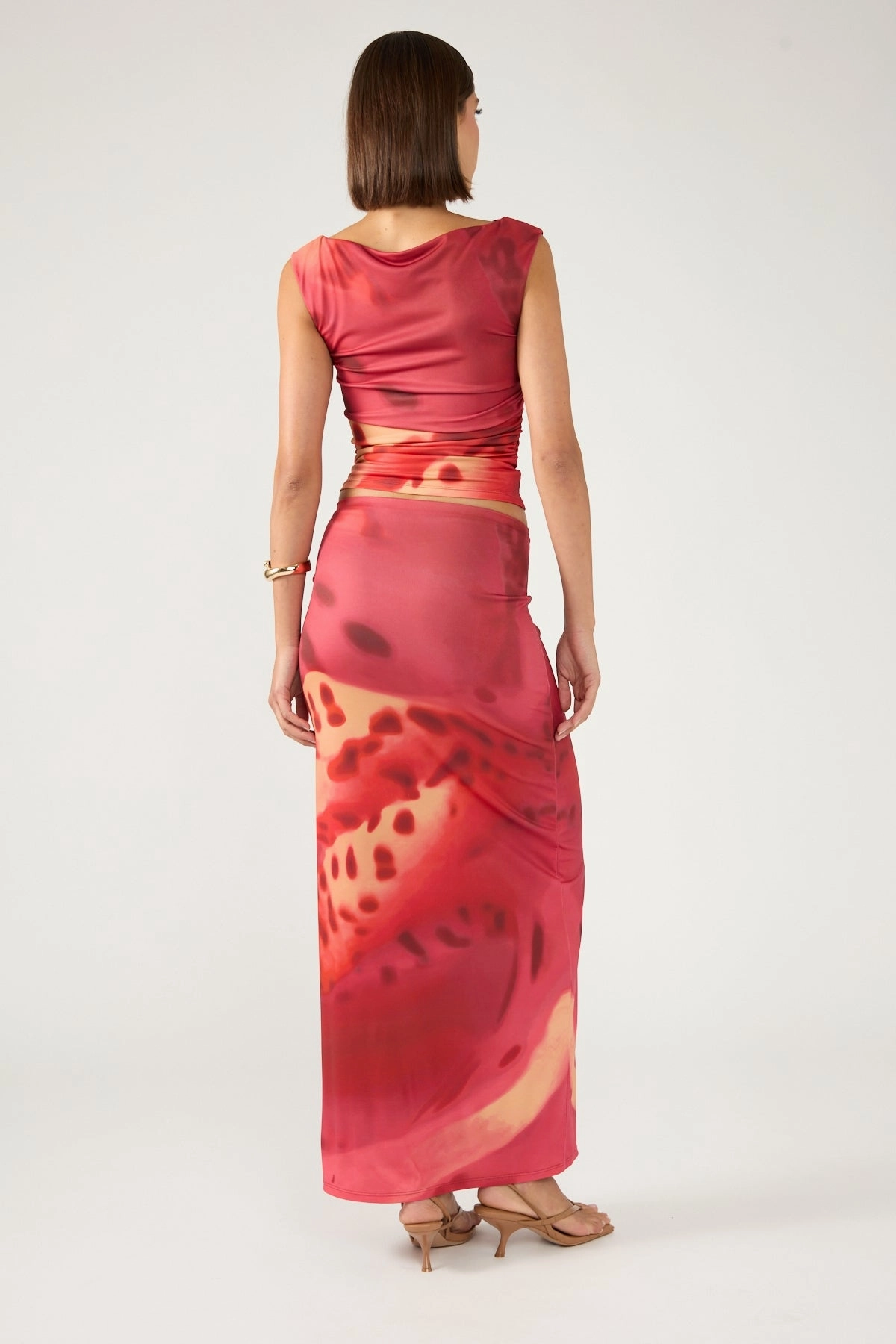 Perfect Stranger Leilani Maxi Skirt Burgundy Print Outfit Ideas
