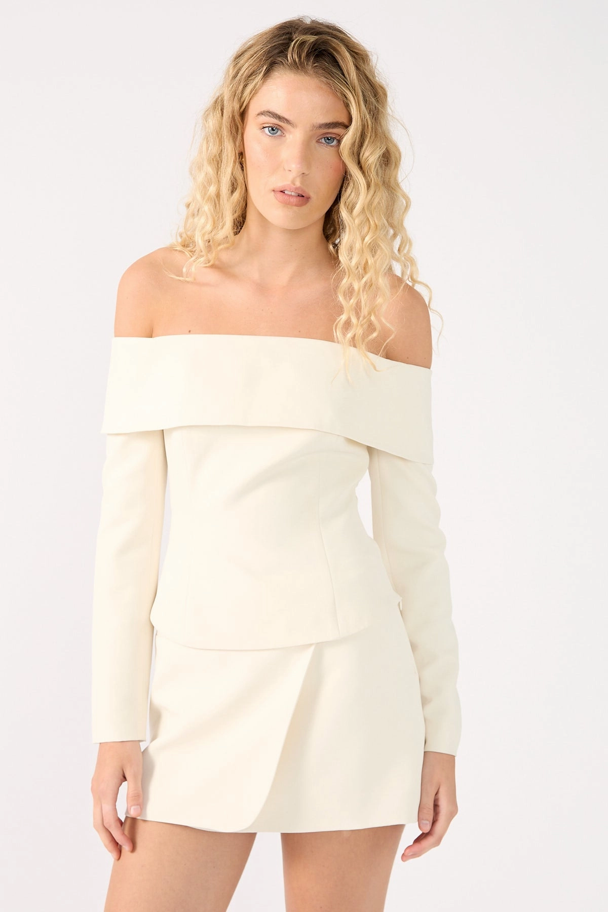 Beach related Warmth Retention Perfect Stranger Lupa Off Shoulder Long Sleeve Top Cream
