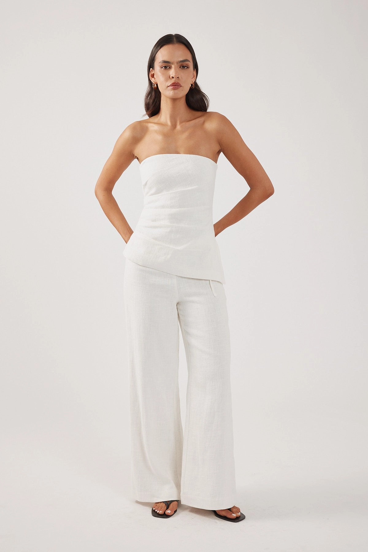 Trendy Comfort Flex Movement Perfect Stranger Marlo Mid Rise Menorca Pant White