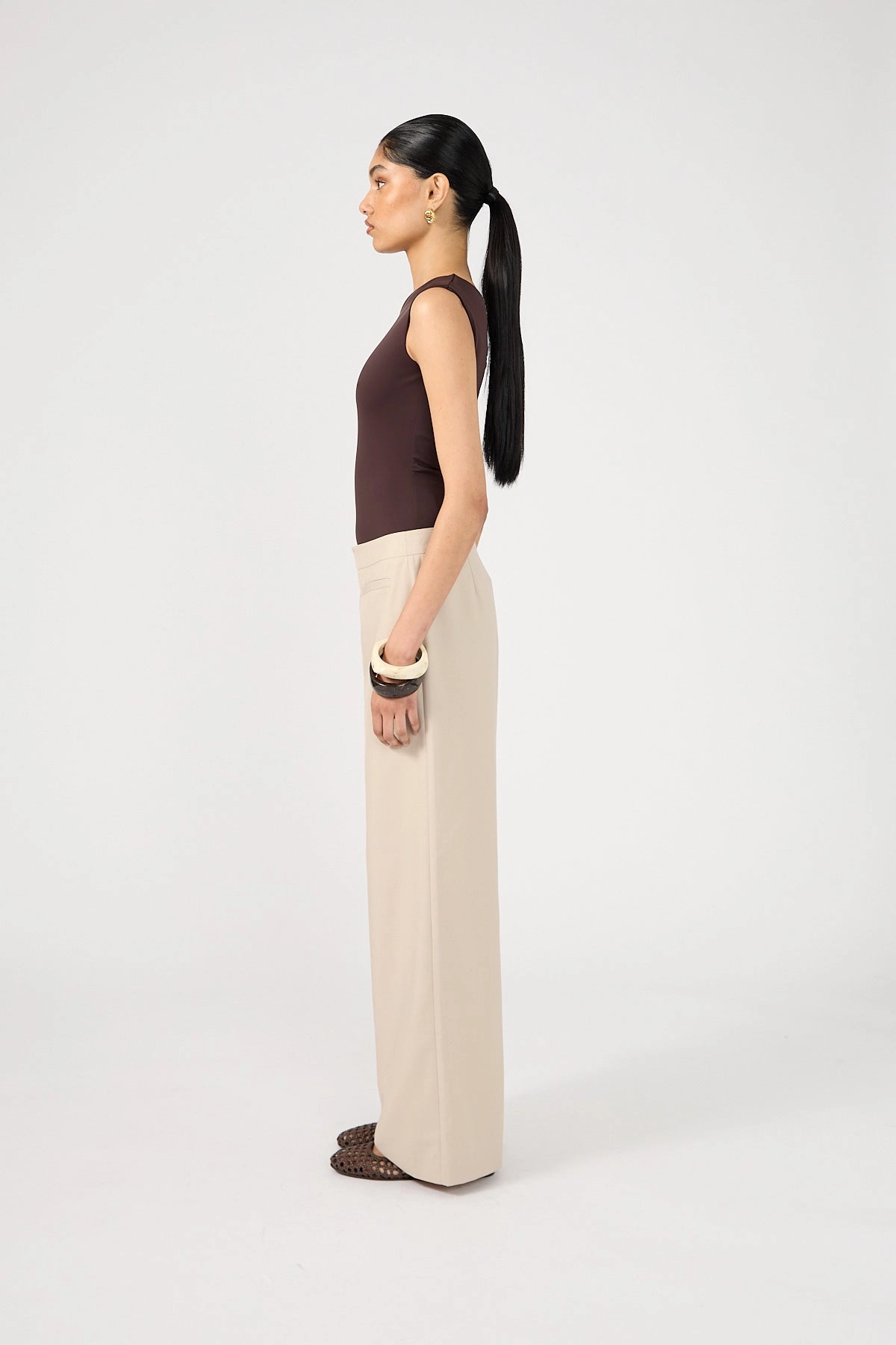 Perfect Stranger Odessa Mid Rise Tailored Pant Beige Body Contour