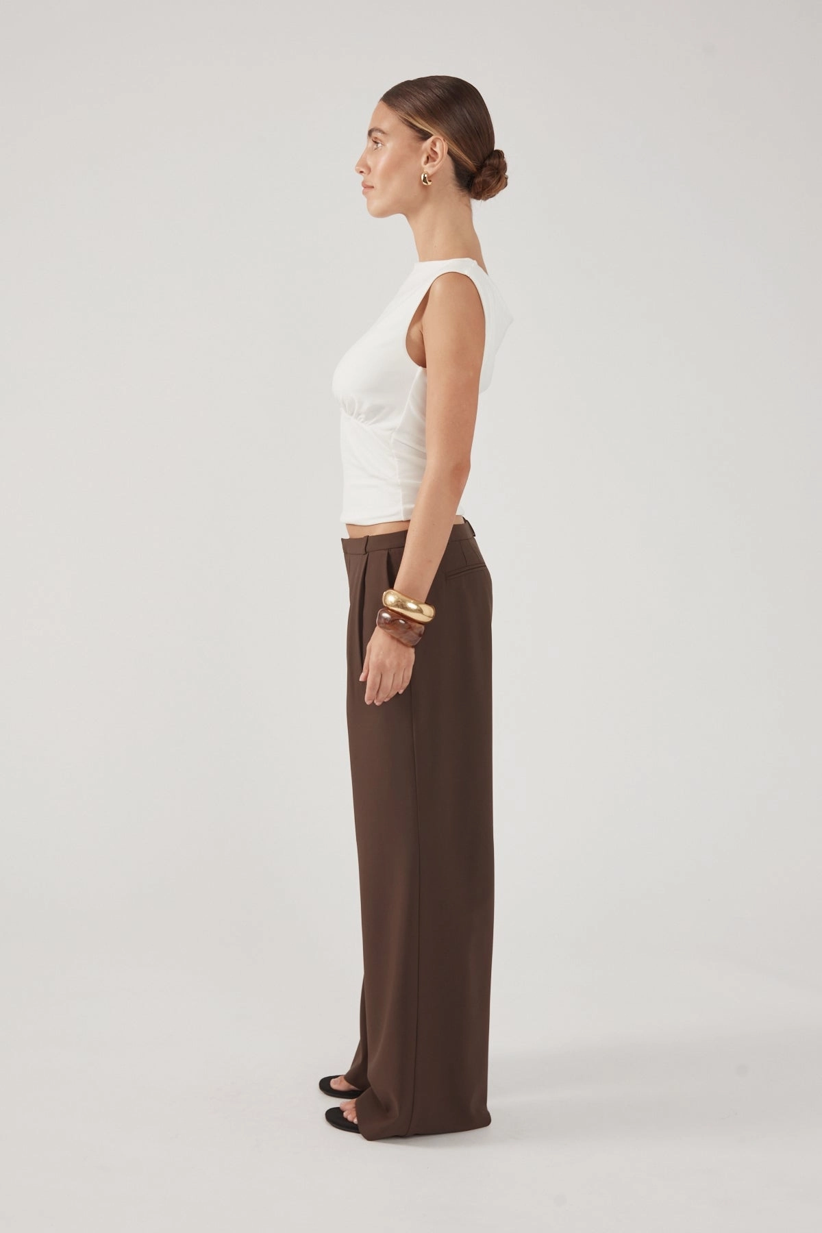 Trendy Fit Stay Fresh Perfect Stranger Rae Low Rise Pleated Tailored Pant Brown