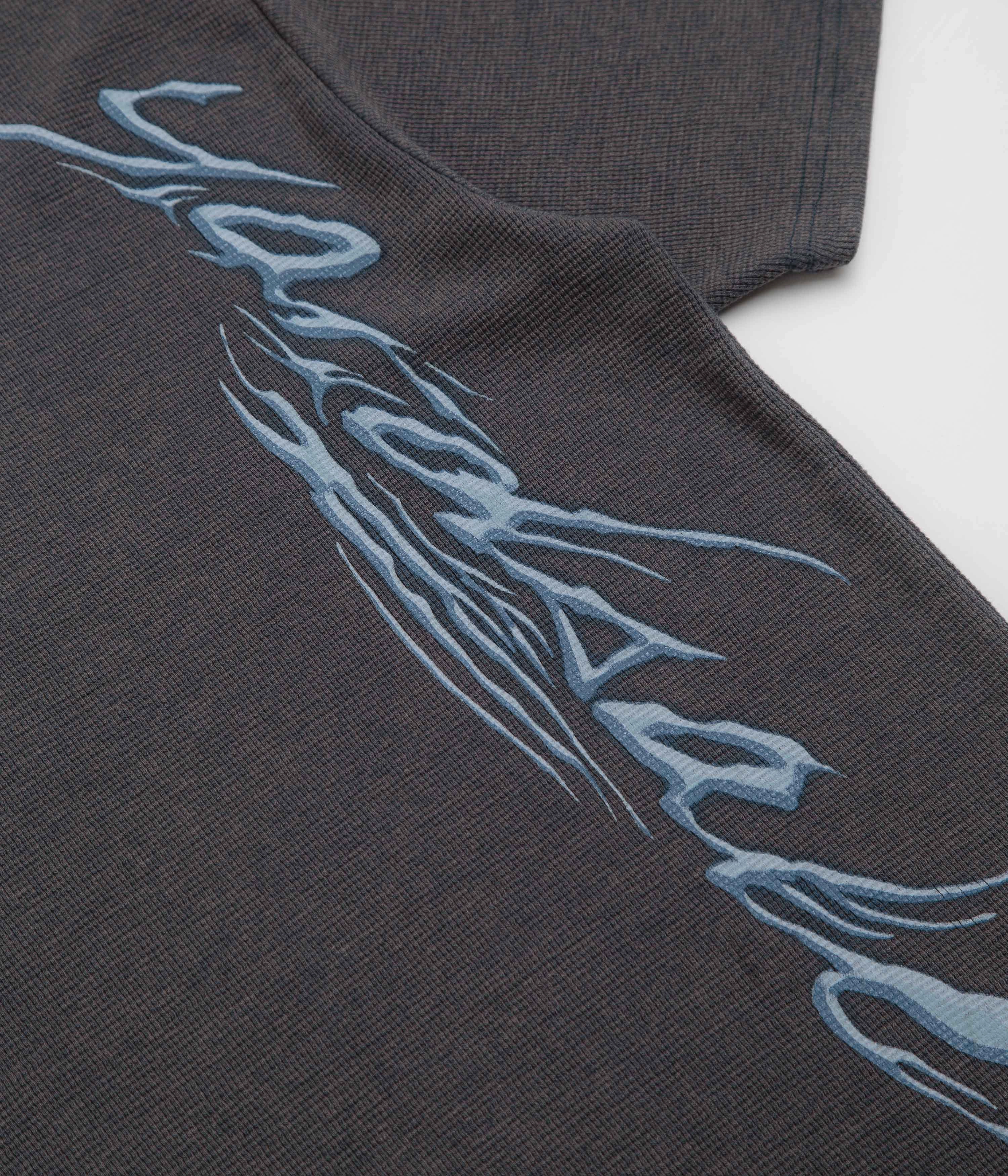 Chilly Comfort Modern Comfort Style Yardsale Highlights T-Shirt - Grey / Blue