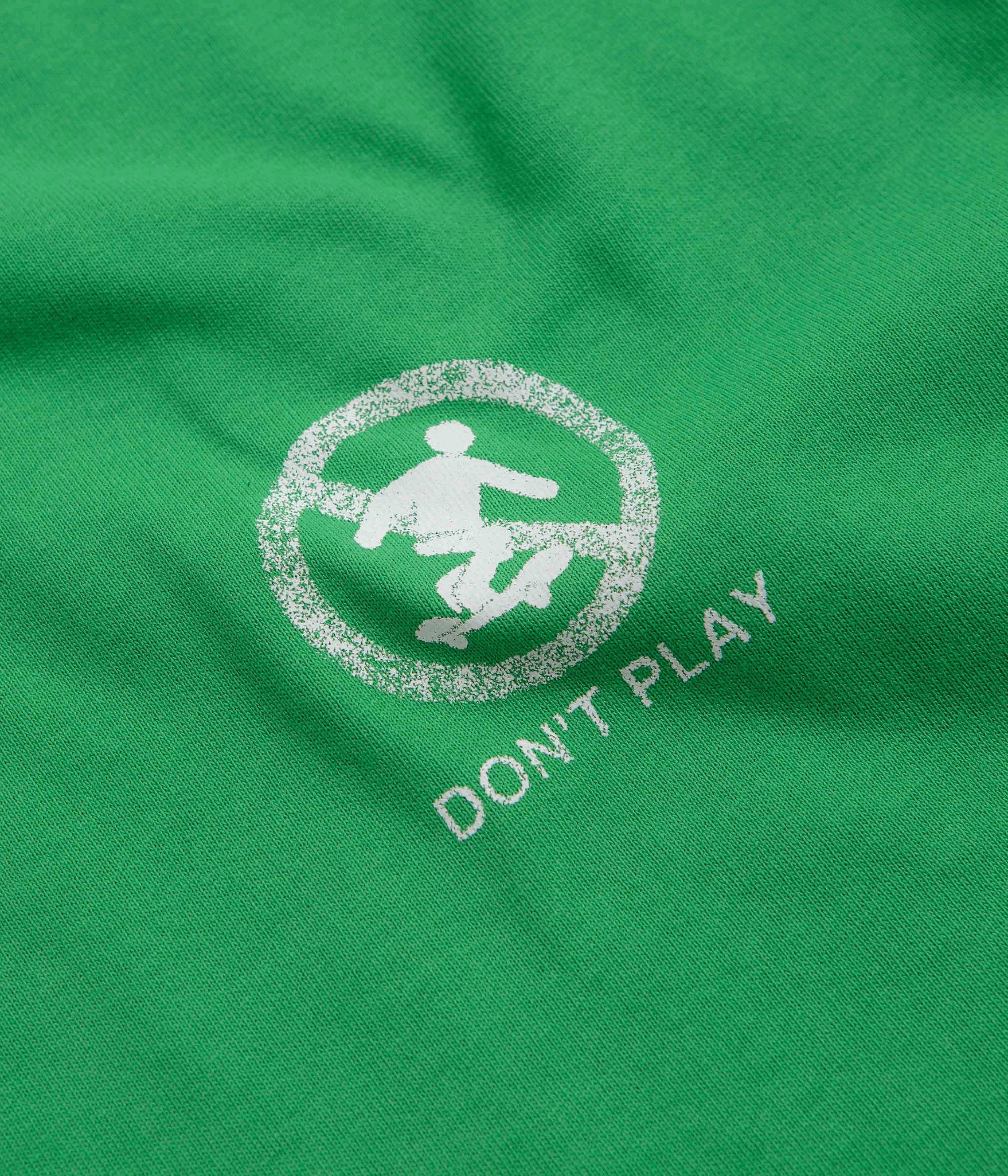 Comfy Look Polar Don't Play T-Shirt - Kelly Green