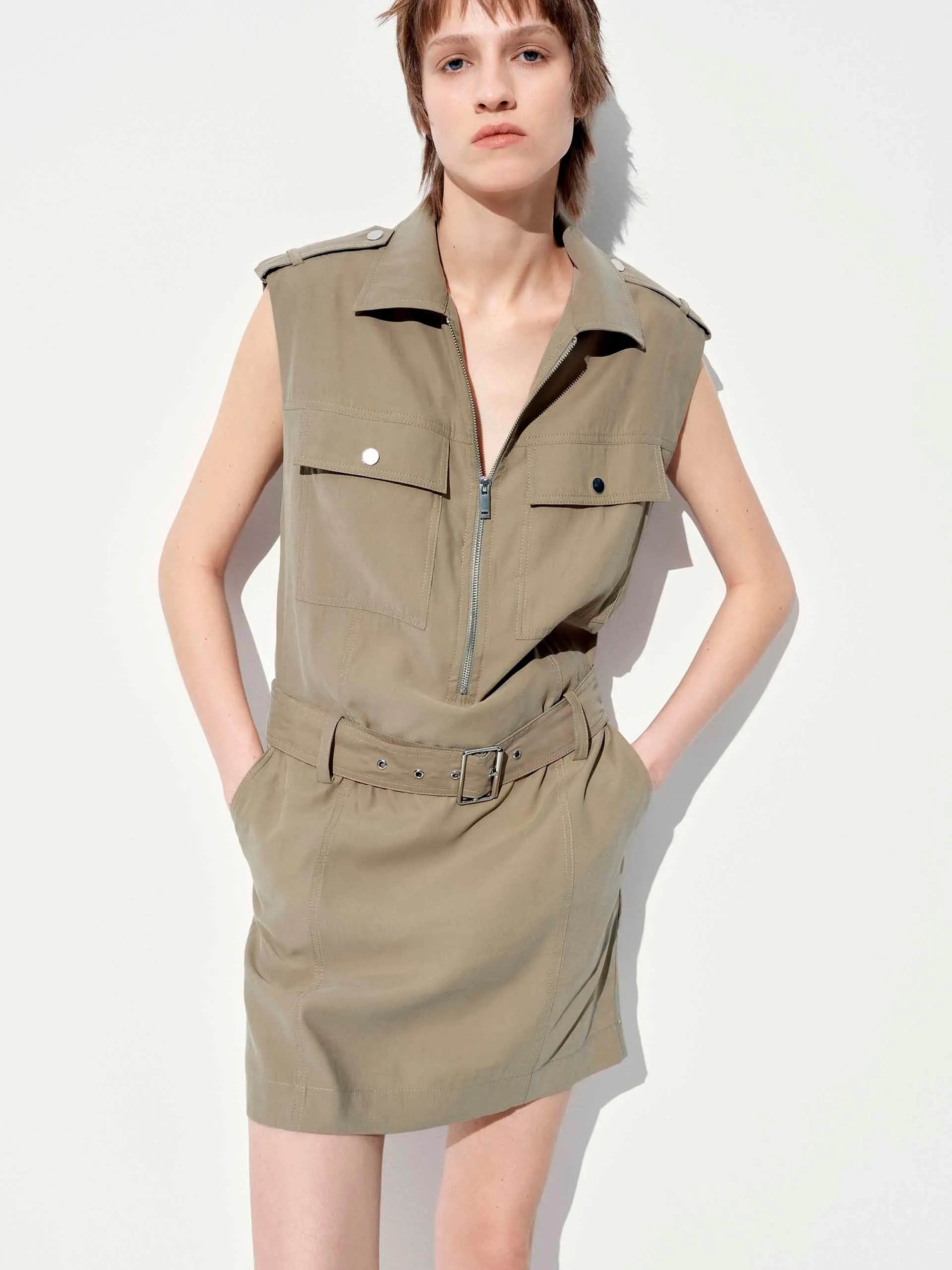Smooth Detail Cargo Sleeveless Dress