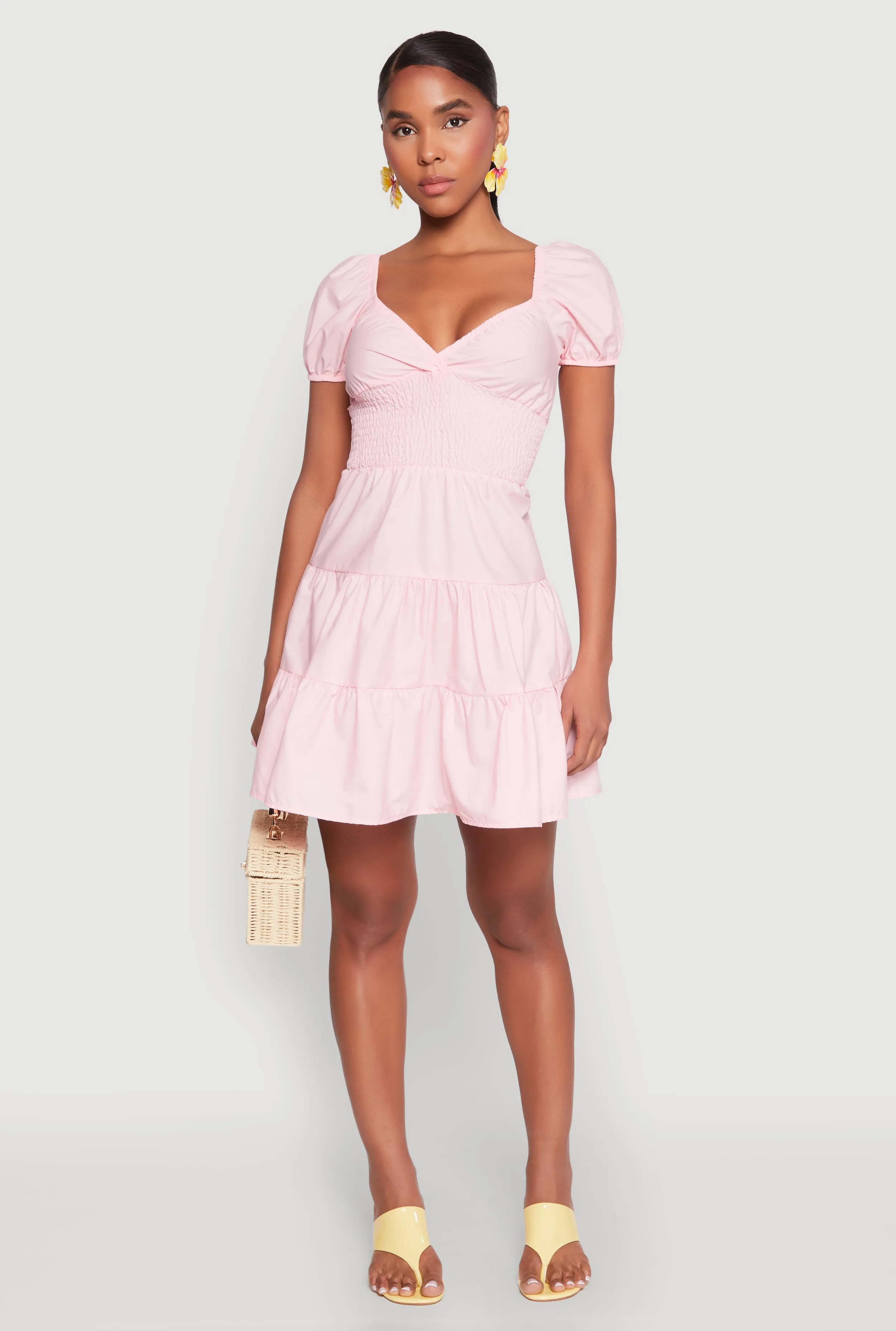 Feminine Movement Puff Sleeve Sweetheart Tiered Mini Dress