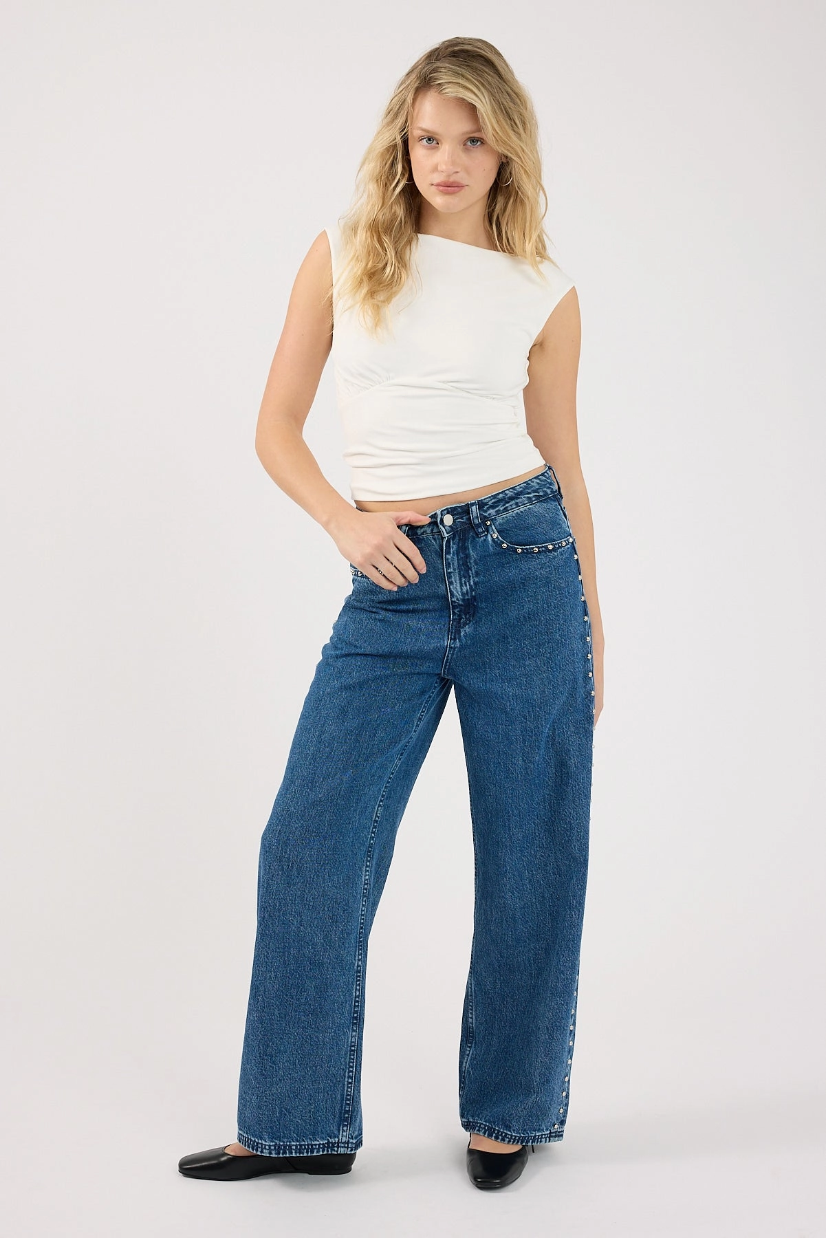 Perfect Stranger Mid Rise Studded Jean Mid Blue Denim Slim Family Style Daily Wear Simple Choice