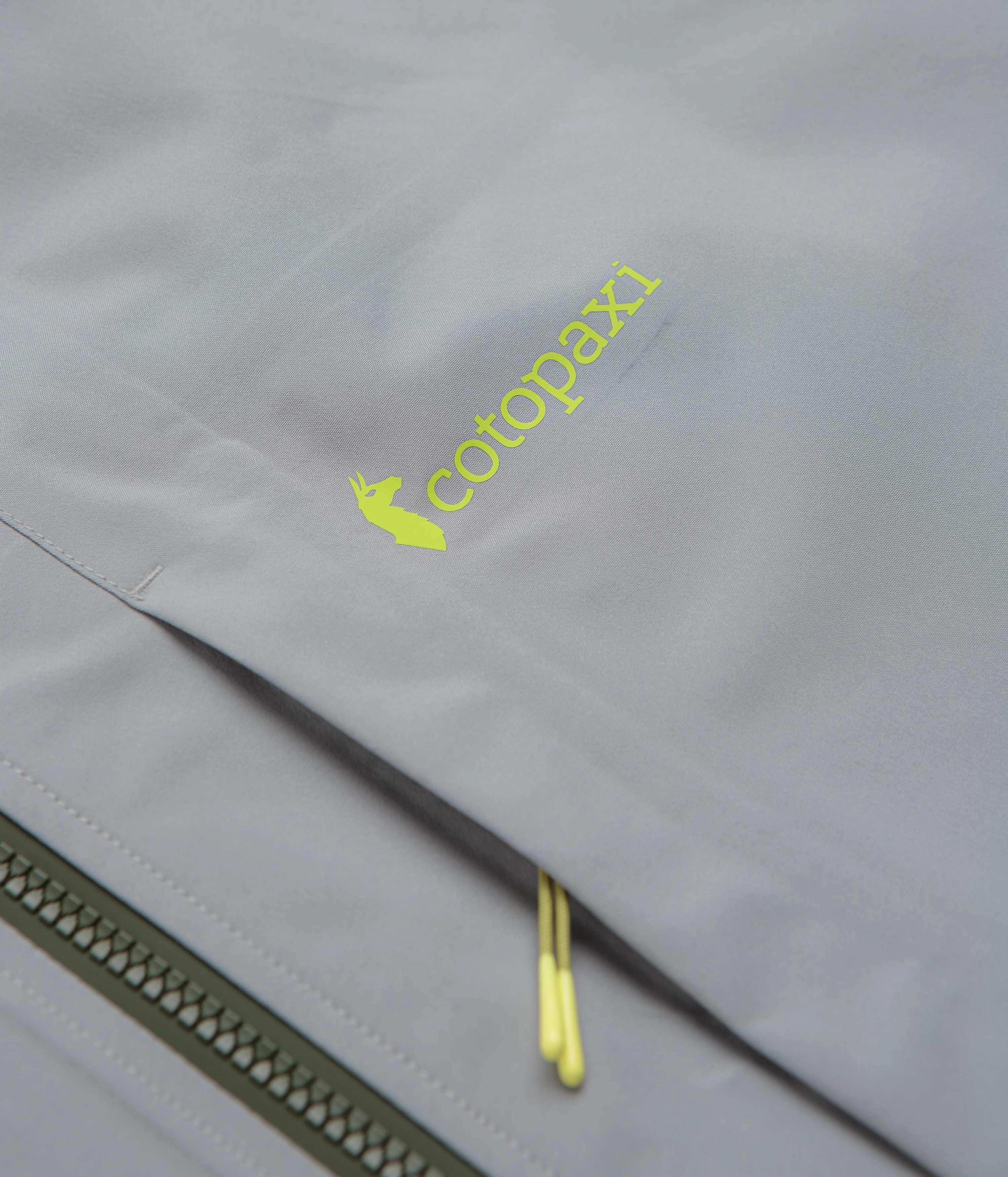 Cotopaxi Cielo Rain Jacket - Smoke / Cinder Removable Hood Non Restrictive Tailoring