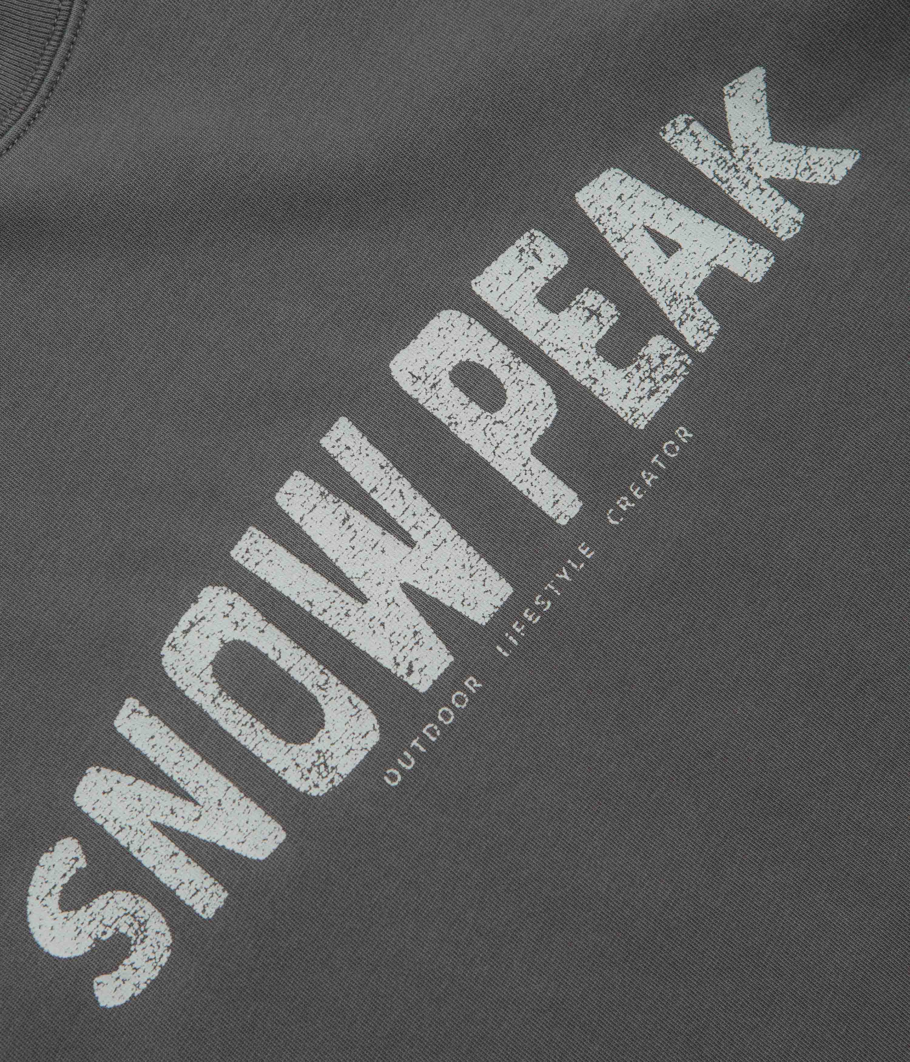 Sporty Vibe Snow Peak Oval Logo T-Shirt - Charcoal