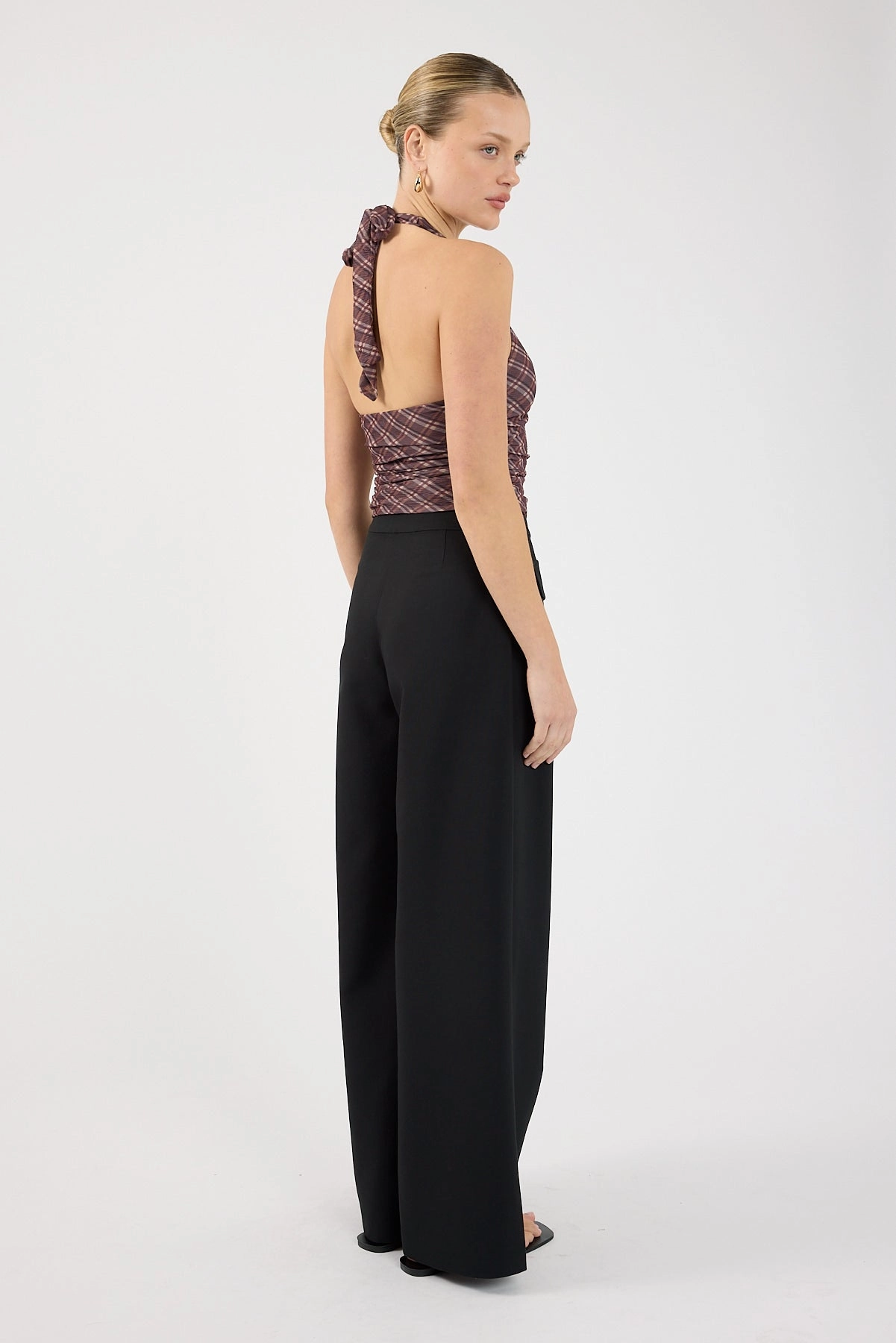 Form Fitting StretchFabric Perfect Stranger Luca Pocket Tailored Pants Black