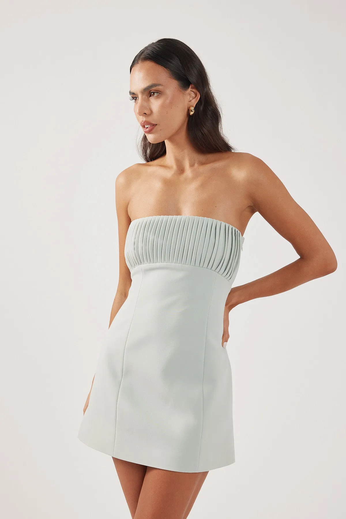 Perfect Stranger Olsen Strapless Mini Dress Green Wrinkle-Resistant Full Coverage