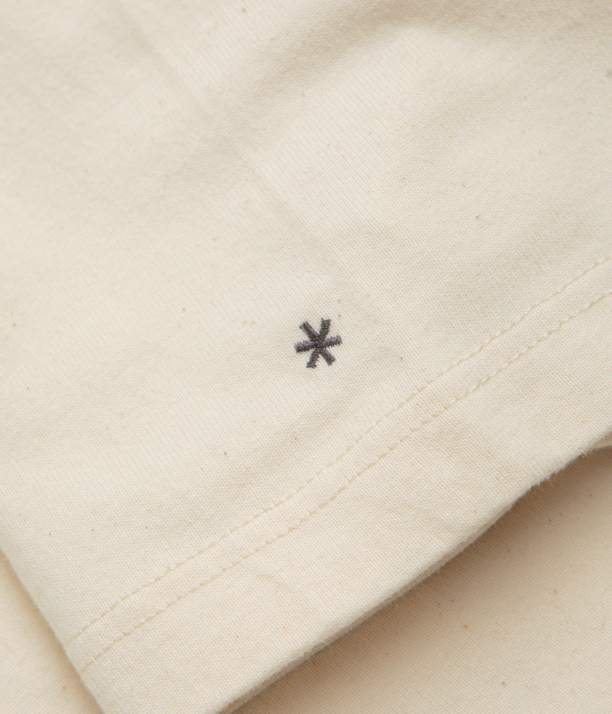 Comfortable Shape Snow Peak Recycled Cotton Heavy Mockneck T-Shirt - Ecru