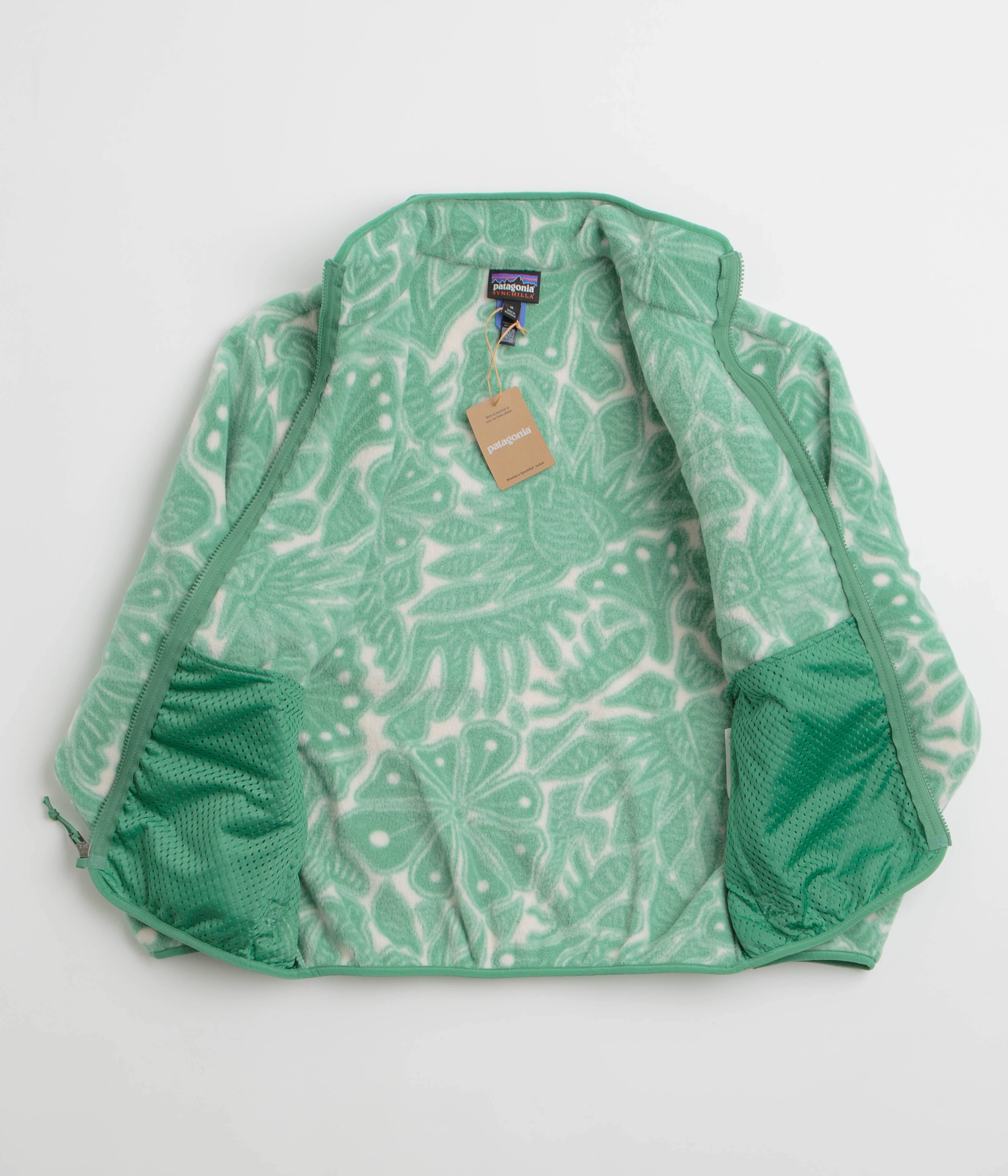 OdorResistant Treatment Stripe Look Patagonia Womens Synchilla Fleece Jacket - Bees and Flowers: Heartleaf Green