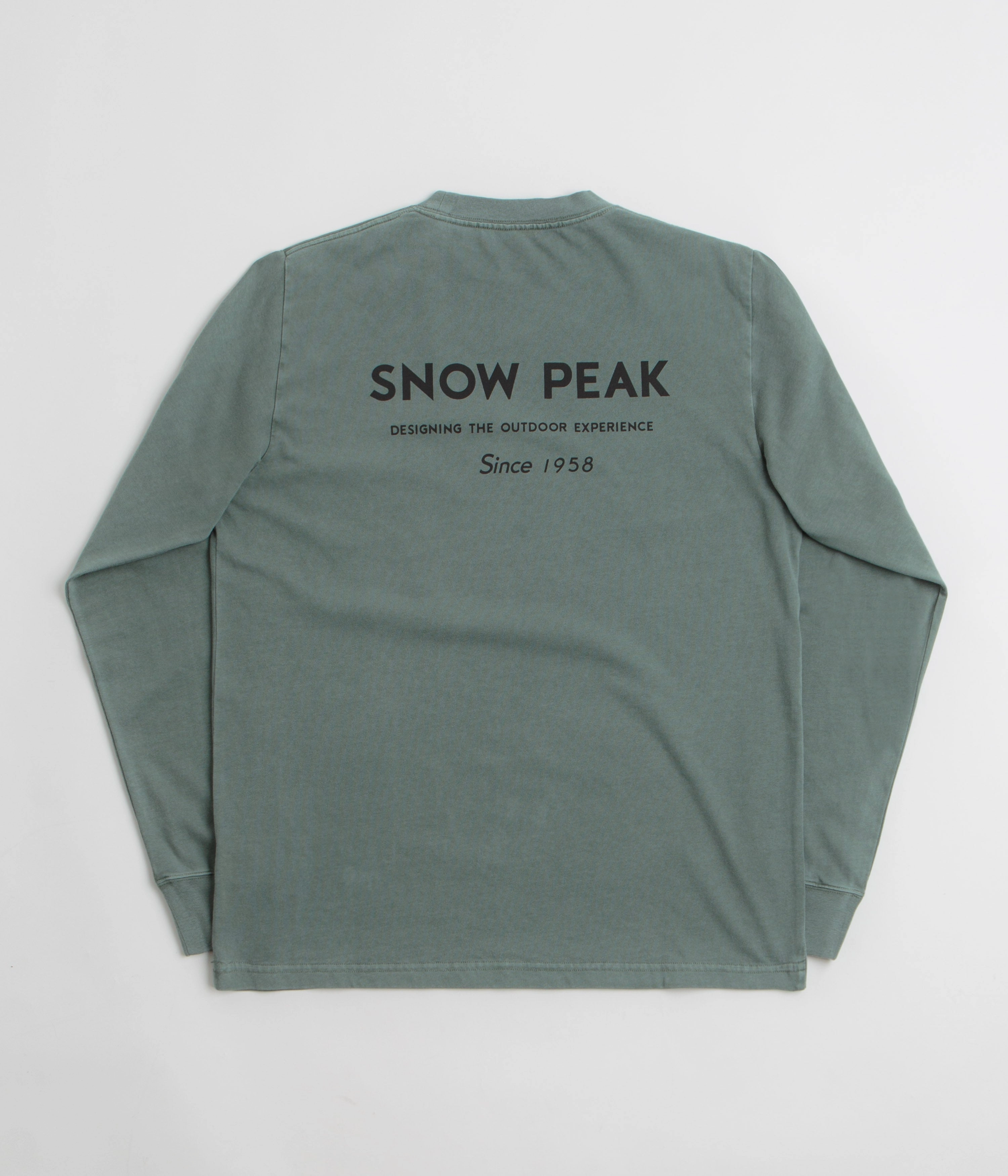 Snow Peak Garment Dyed Long Sleeve T-Shirt - Dark Green Vibrant Colors Casual Fashion