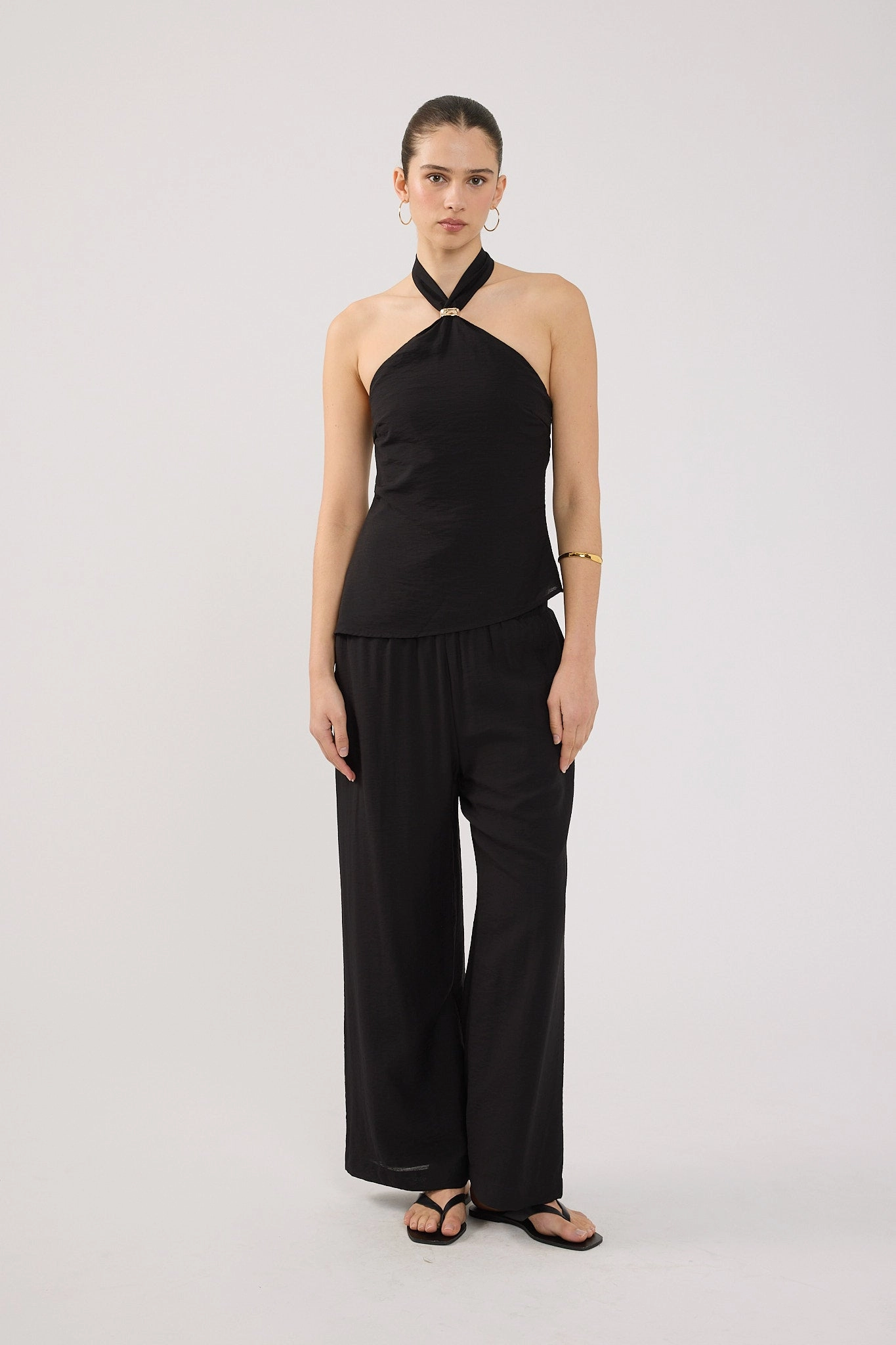 Slim Shape Lined interior Perfect Stranger Avalia Elastic Waist Pant Black