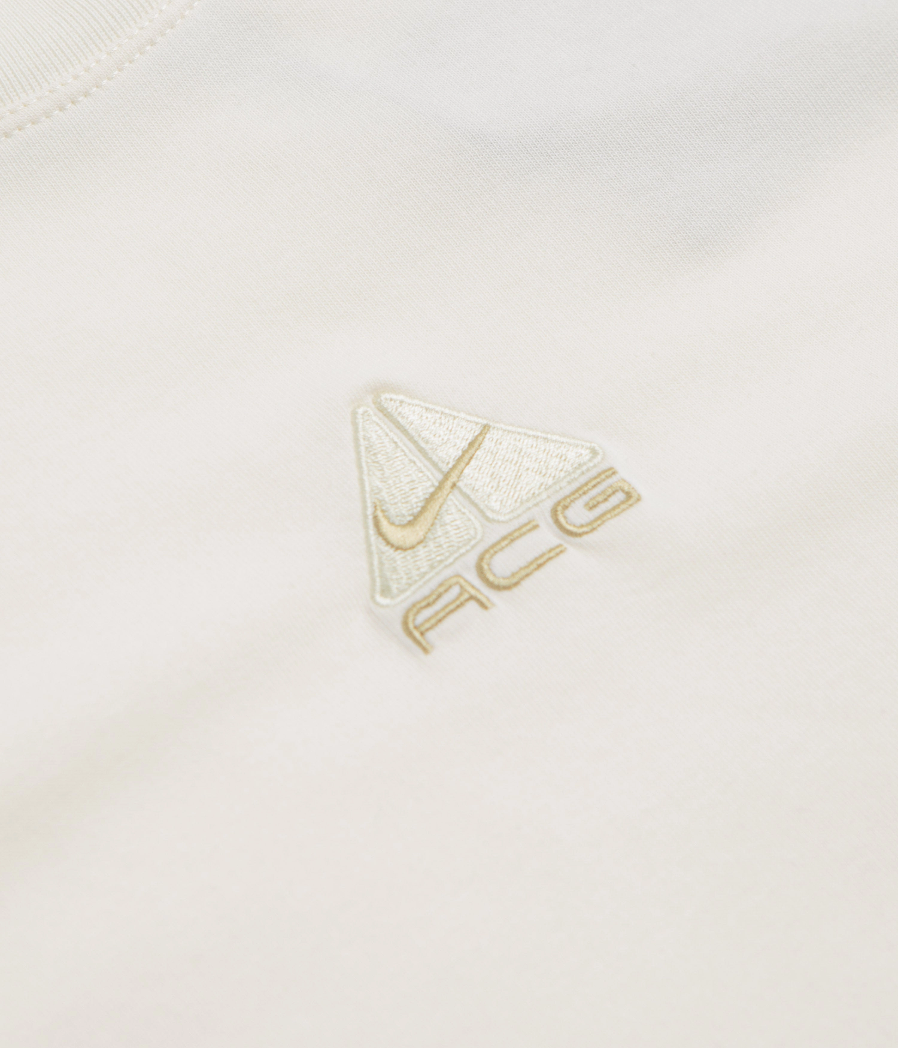 NIke ACG Womens Baby Lungs T-Shirt - Pale Ivory / Light Khaki / Parachute Beige Minimalist Look
