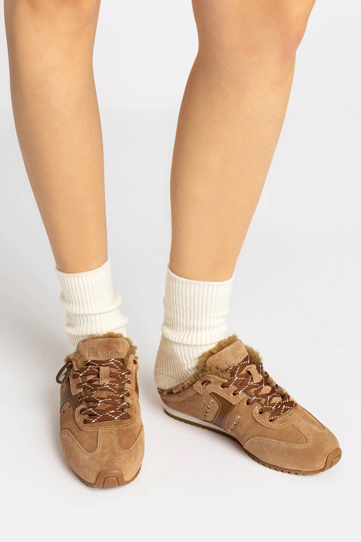 Endurance Style. Stella Mule In Peanut Suede And Natural Shearling
