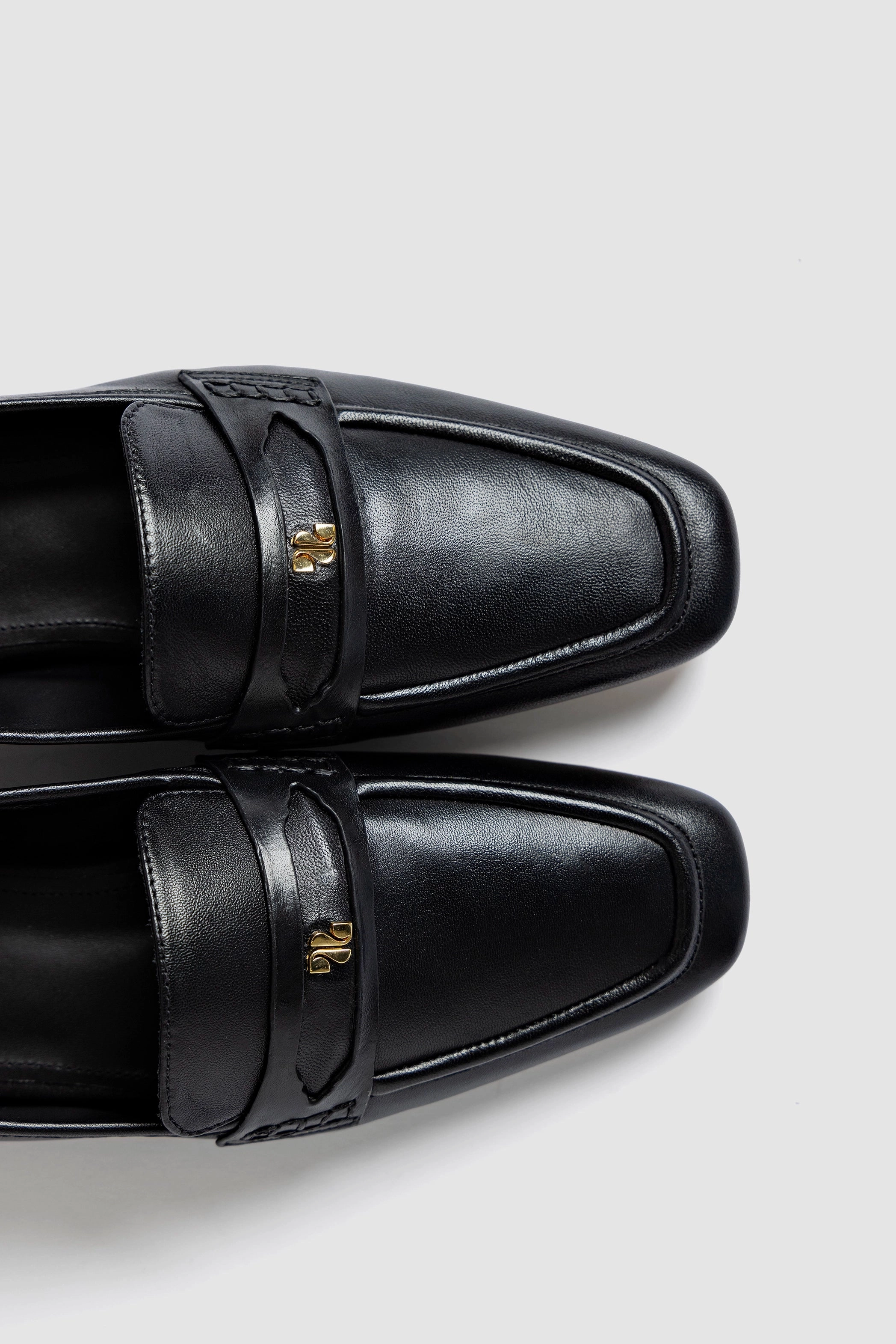 Suki Flat Loafer In Black Leather Urban Nights Music Corner