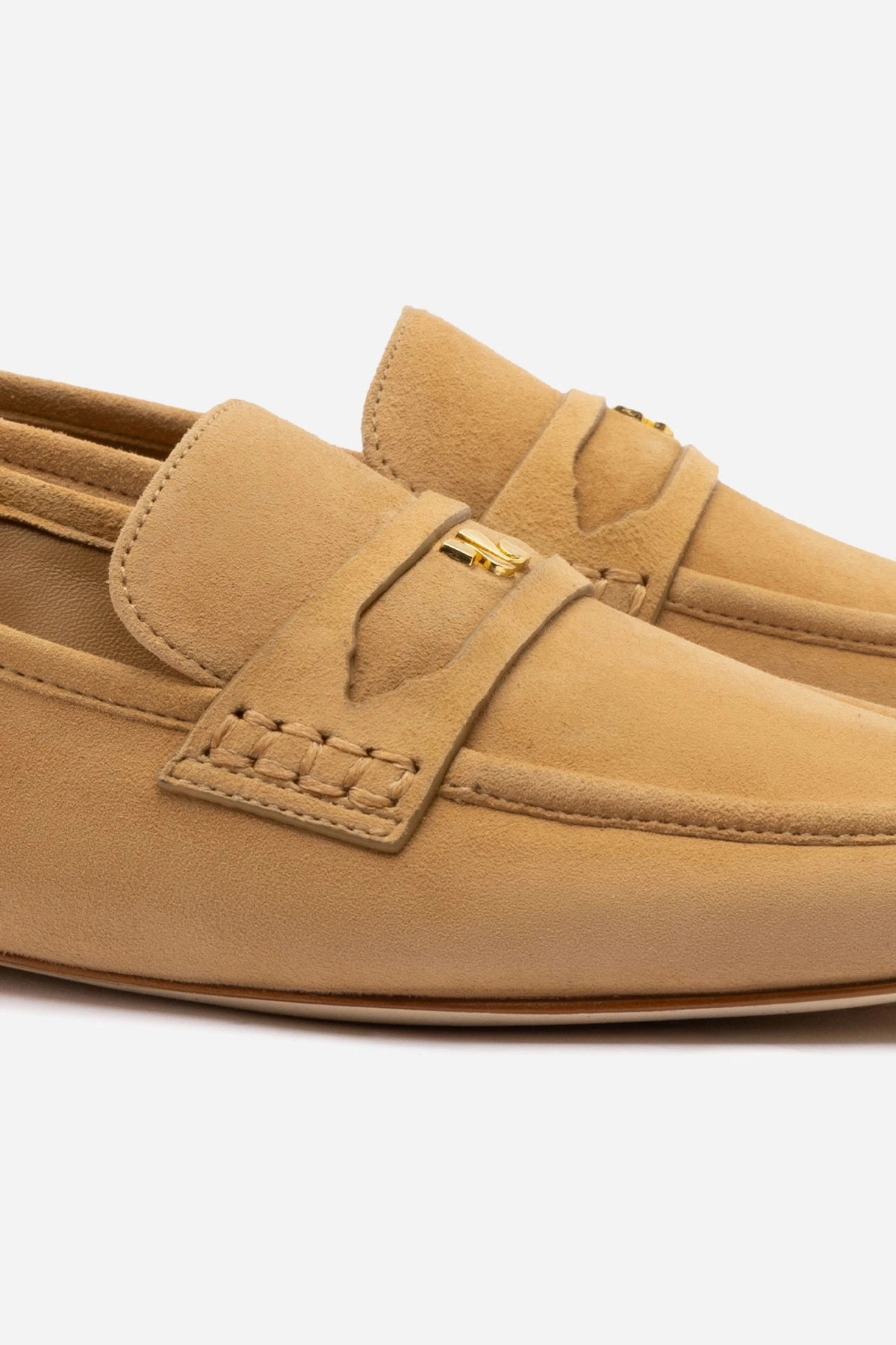 Smart Walk Suki Flat Loafer In Peanut Suede