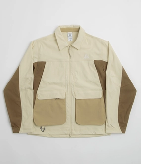 Nike ACG Smith Summit Jacket - Light Khaki / Parachute Beige / Summit White Flexible Zipper Guards