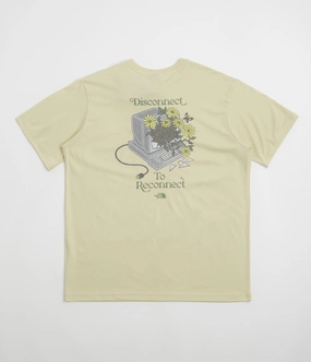 casual and comfortable Sporty Vibe The North Face Connected Relaxed Graphic T-Shirt - Gravel
