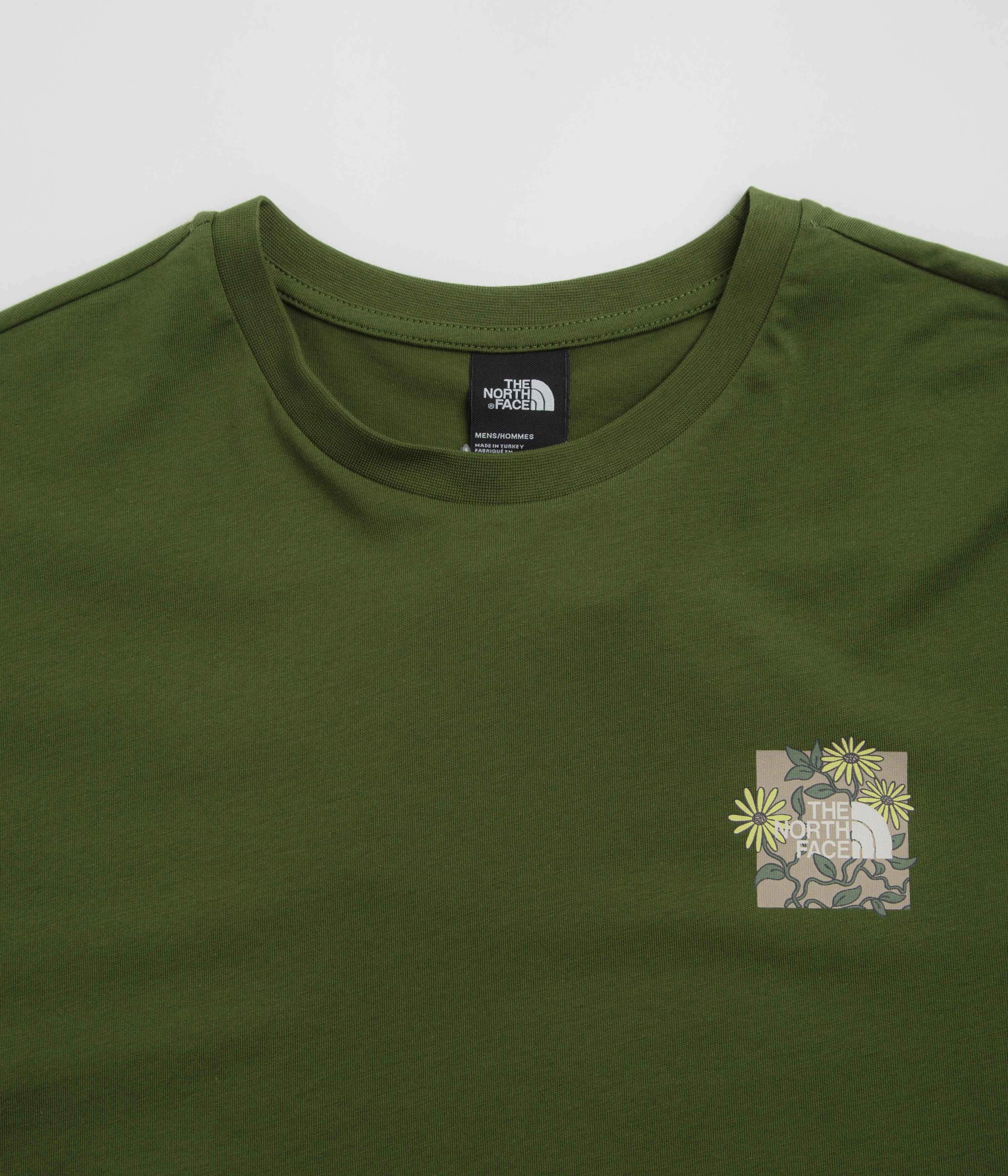 Cozy Layer Everyday Chic The North Face Connected Relaxed Graphic T-Shirt - Woodland Green
