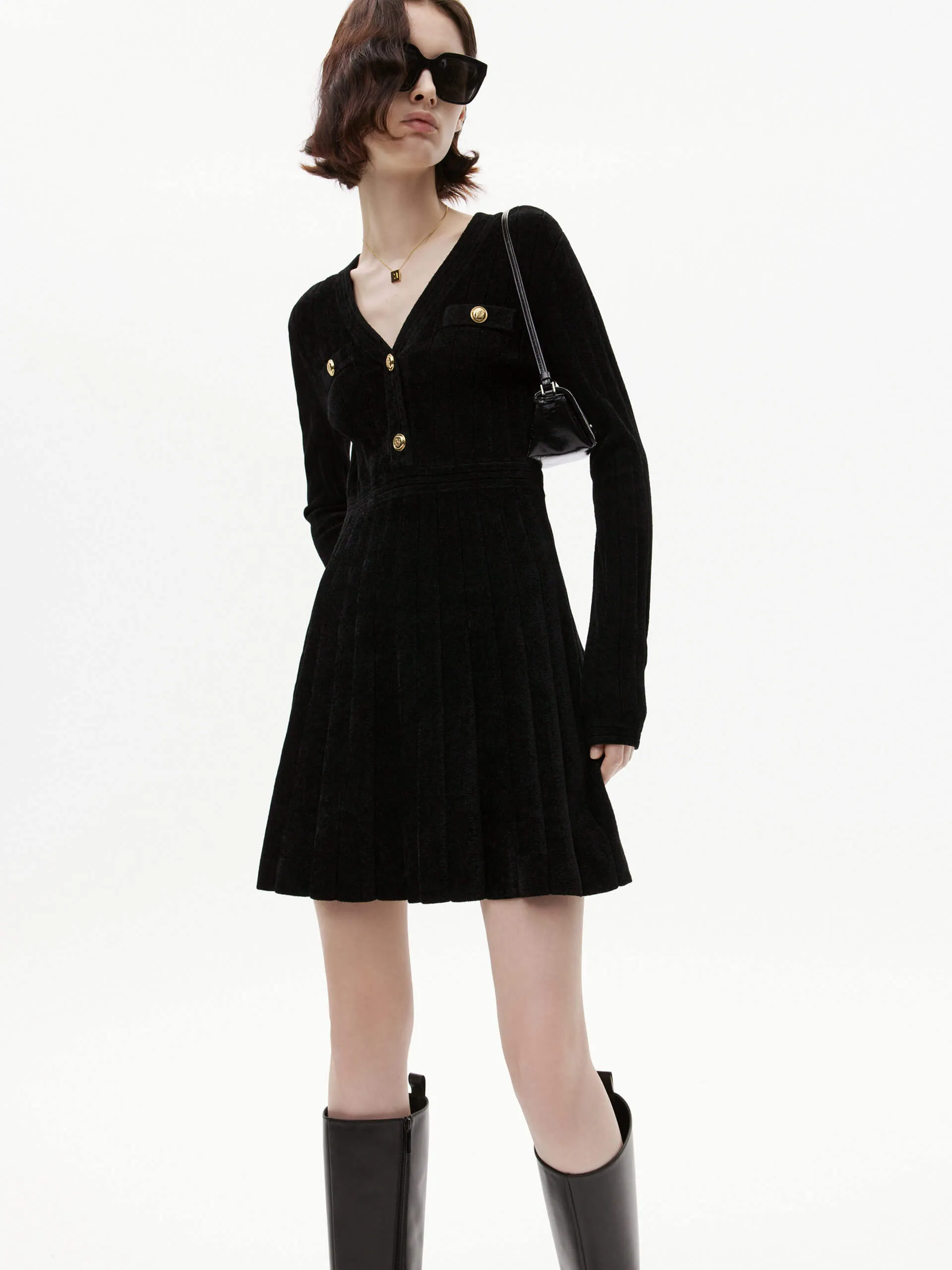 V-neckline Pleated Dress Effortless Layering