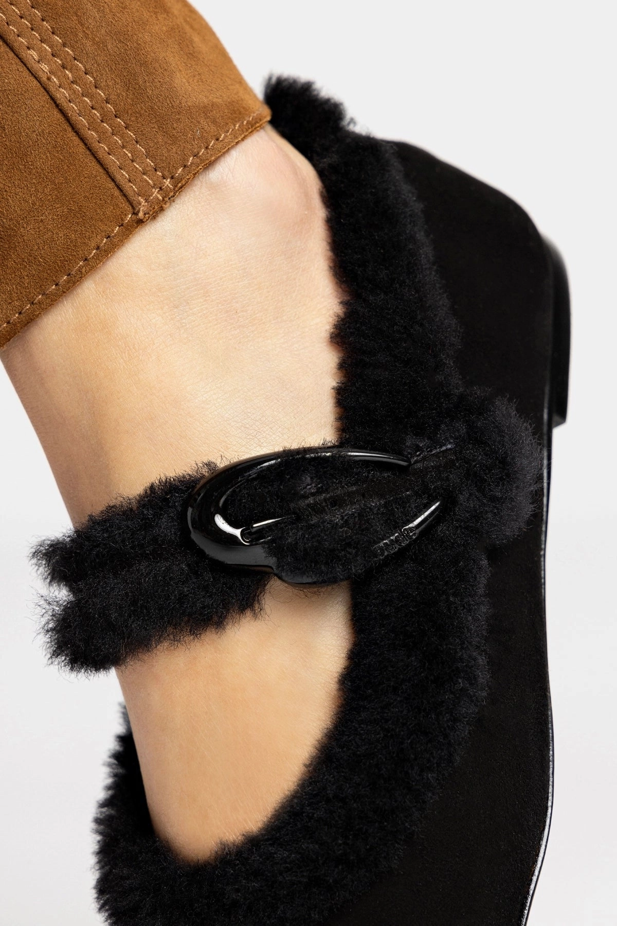 Board Walk Verona Ballet Flat In Black Suede And Black Shearling