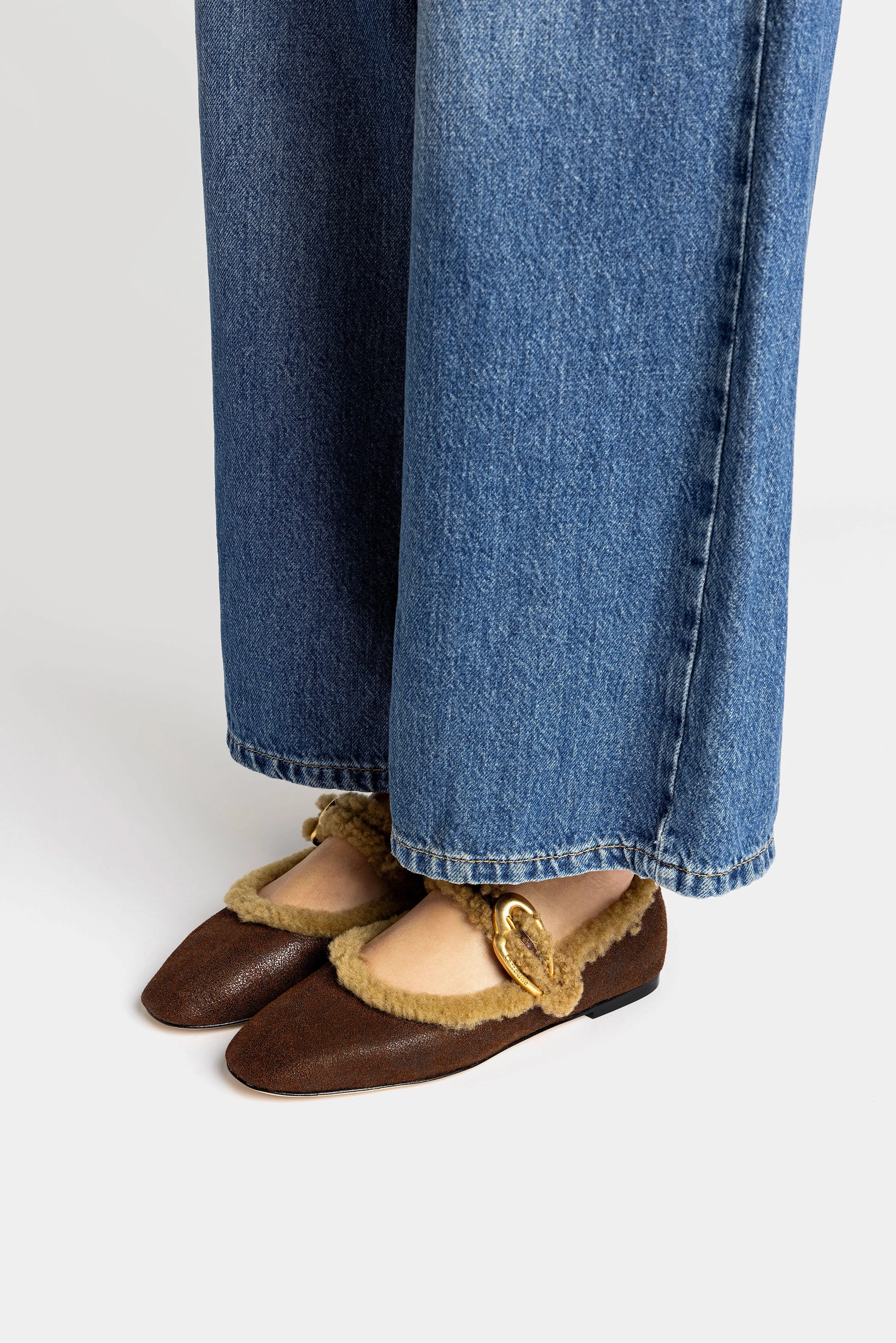 Walkable Relaxing Footwear Style Verona Ballet Flat In Cocoa Leather And Natural Shearling