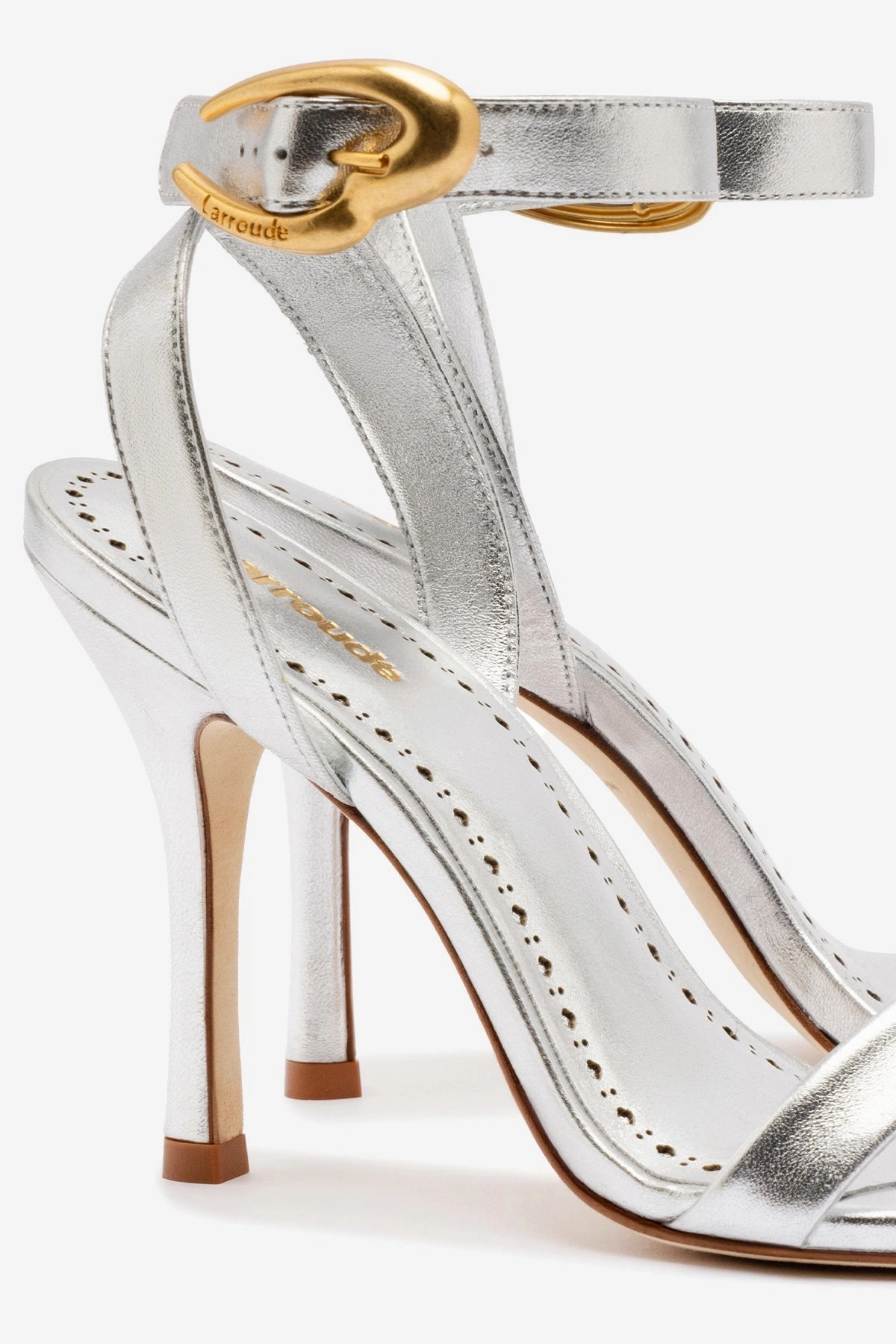 light shoes Hypoallergenic Inner Lining Verona Sandal In Silver Metallic Leather