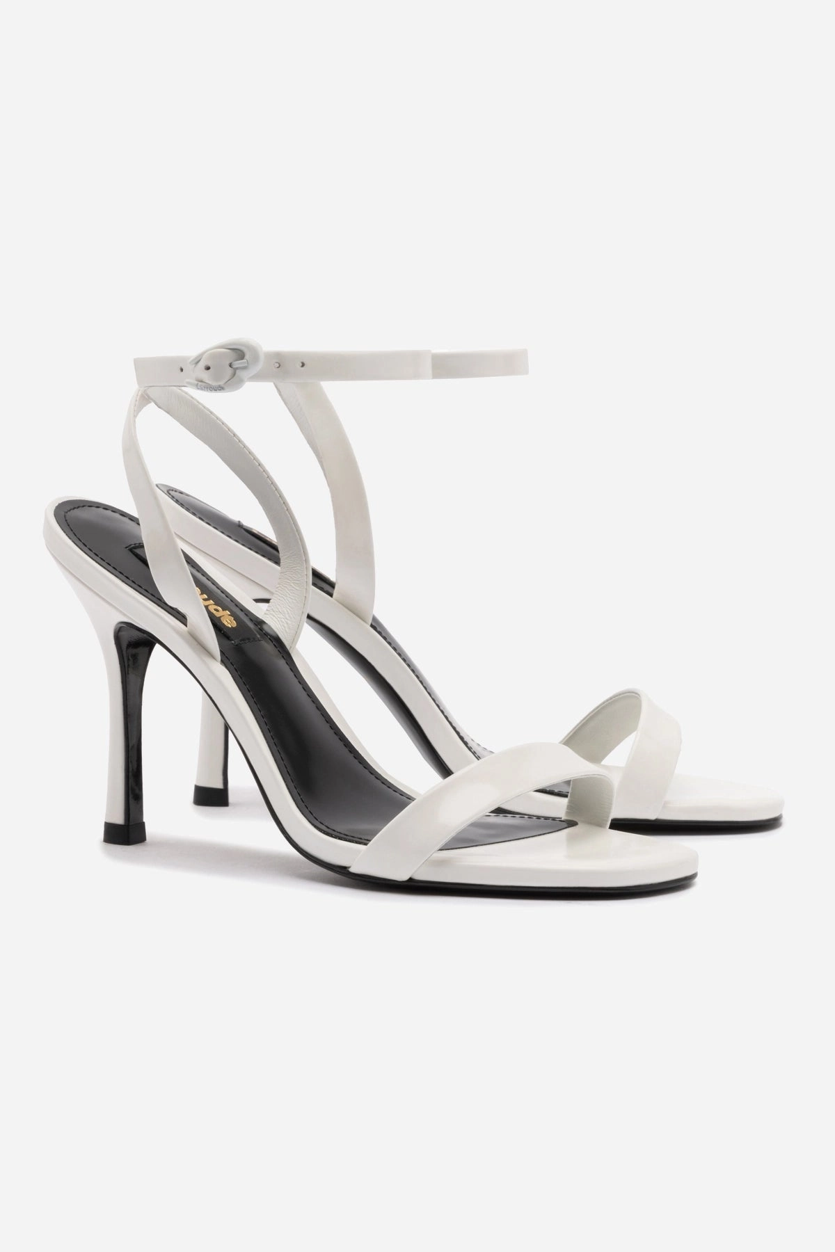 Veronina Sandal In White Patent Leather Travel Shoes Travel Glam
