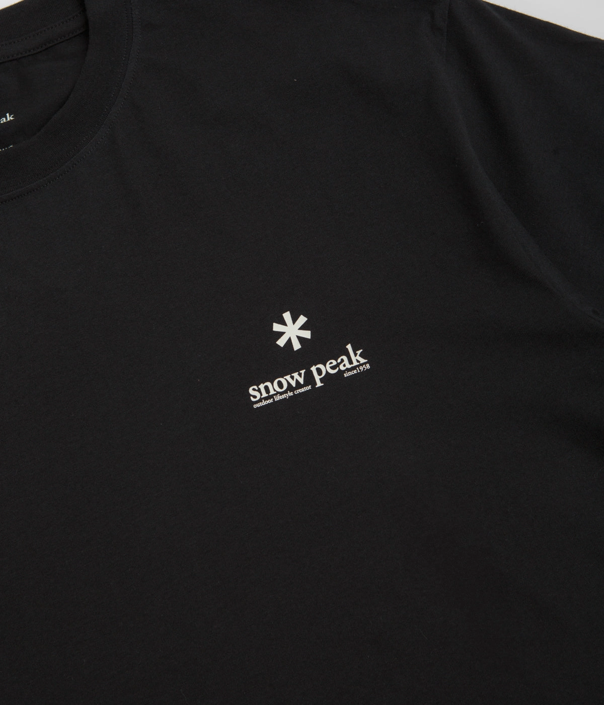 Snow Peak Soft Cotton Relaxed Logo T-Shirt - Black ComfortOptimizedConstruction Versatile Outfit
