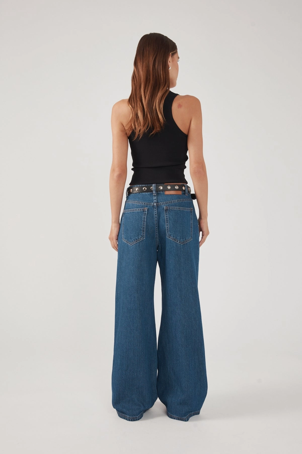 Perfect Stranger High Rise Pleated Jean Deep Blue Denim Neutral Tones