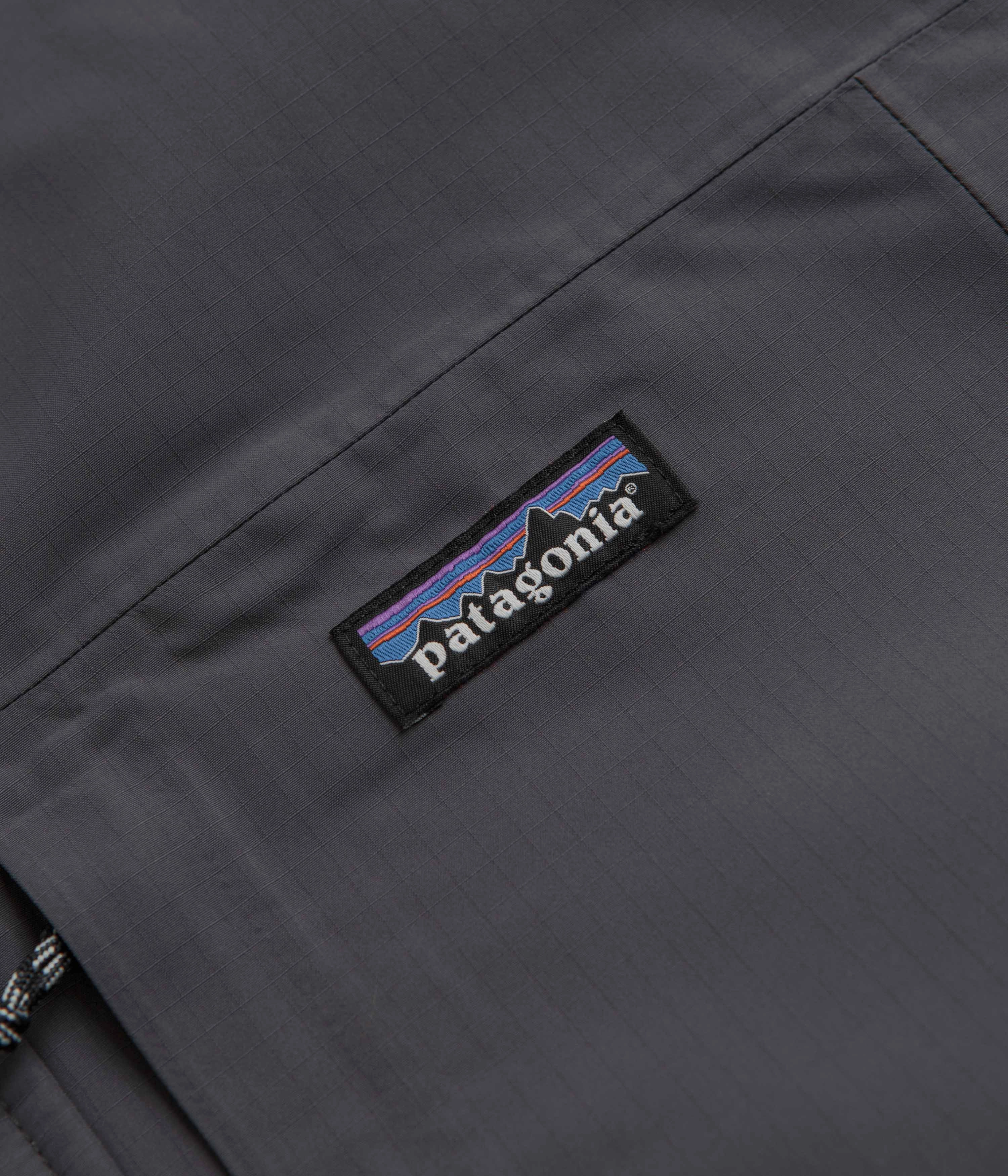 Patagonia Windshadow Parka - Forge Grey Fleece Lined Interior Convertible Cuff System