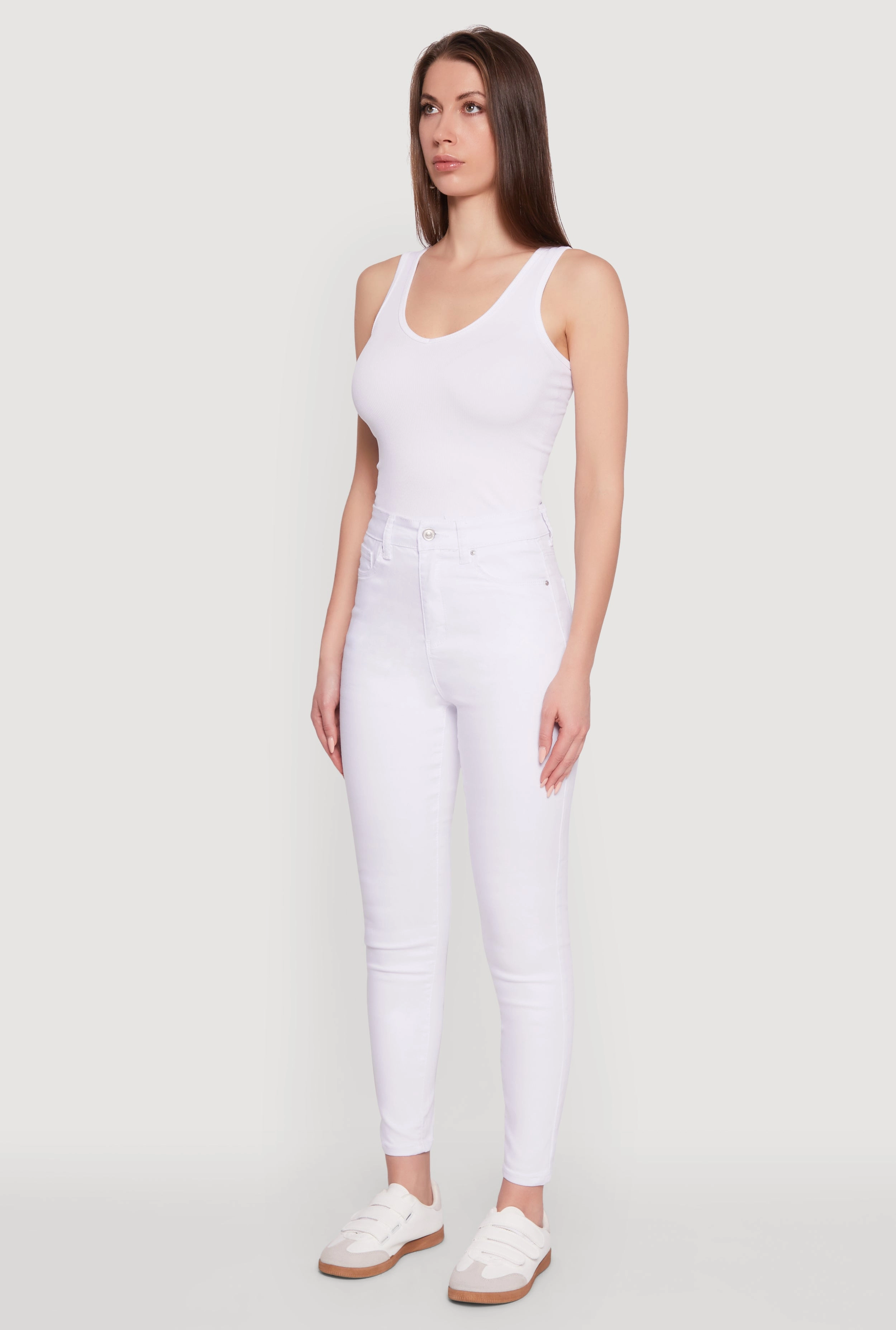 Festival Outfit Minimalist Style Daywear Fit WAX Basic Skinny Jeans