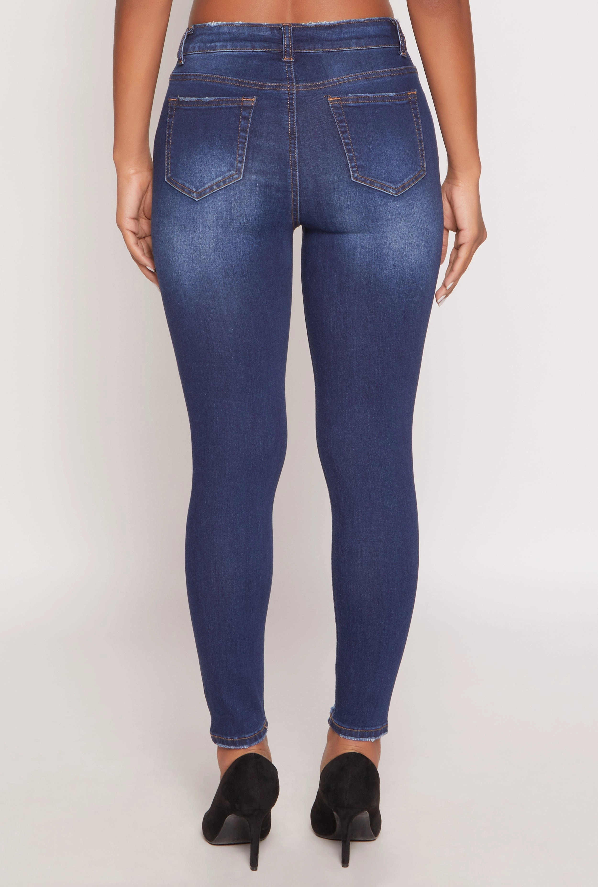 WAX Frayed Detail Skinny Jeans Style Basic Non Restrictive Cut
