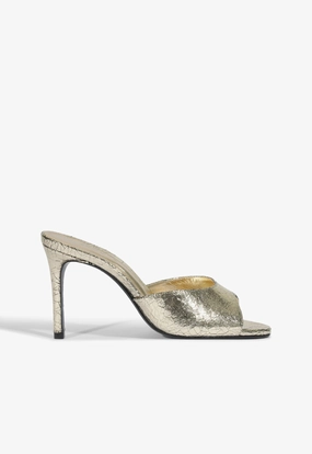 Cloe Sandal Fashion Trends